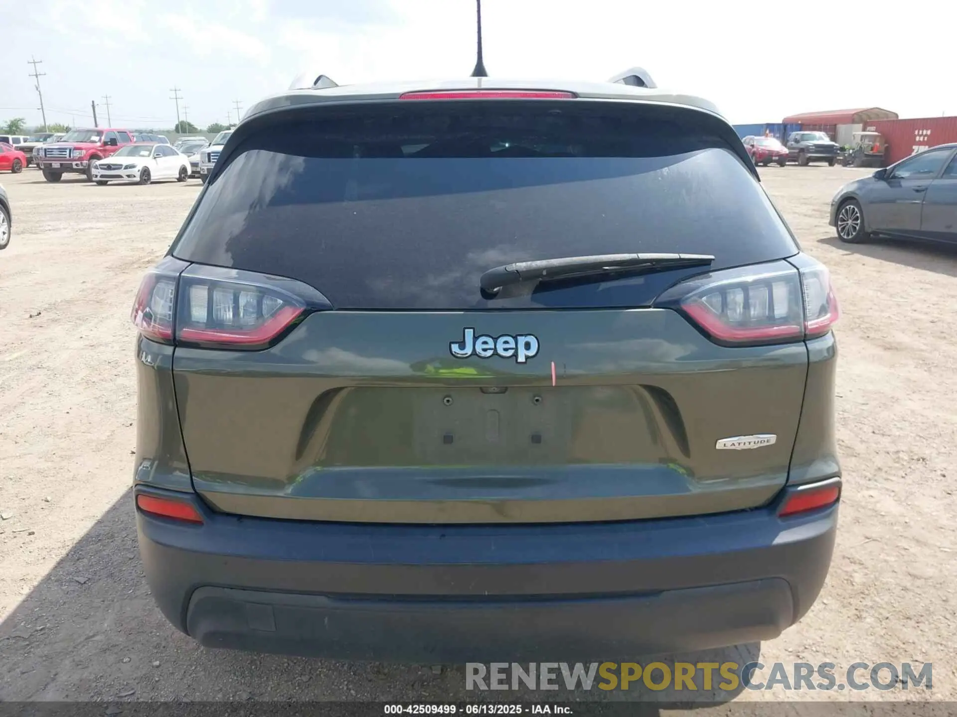 17 fotografías del automóvil dañado 1C4PJLCB5LD581311 JEEP CHEROKEE 2020
