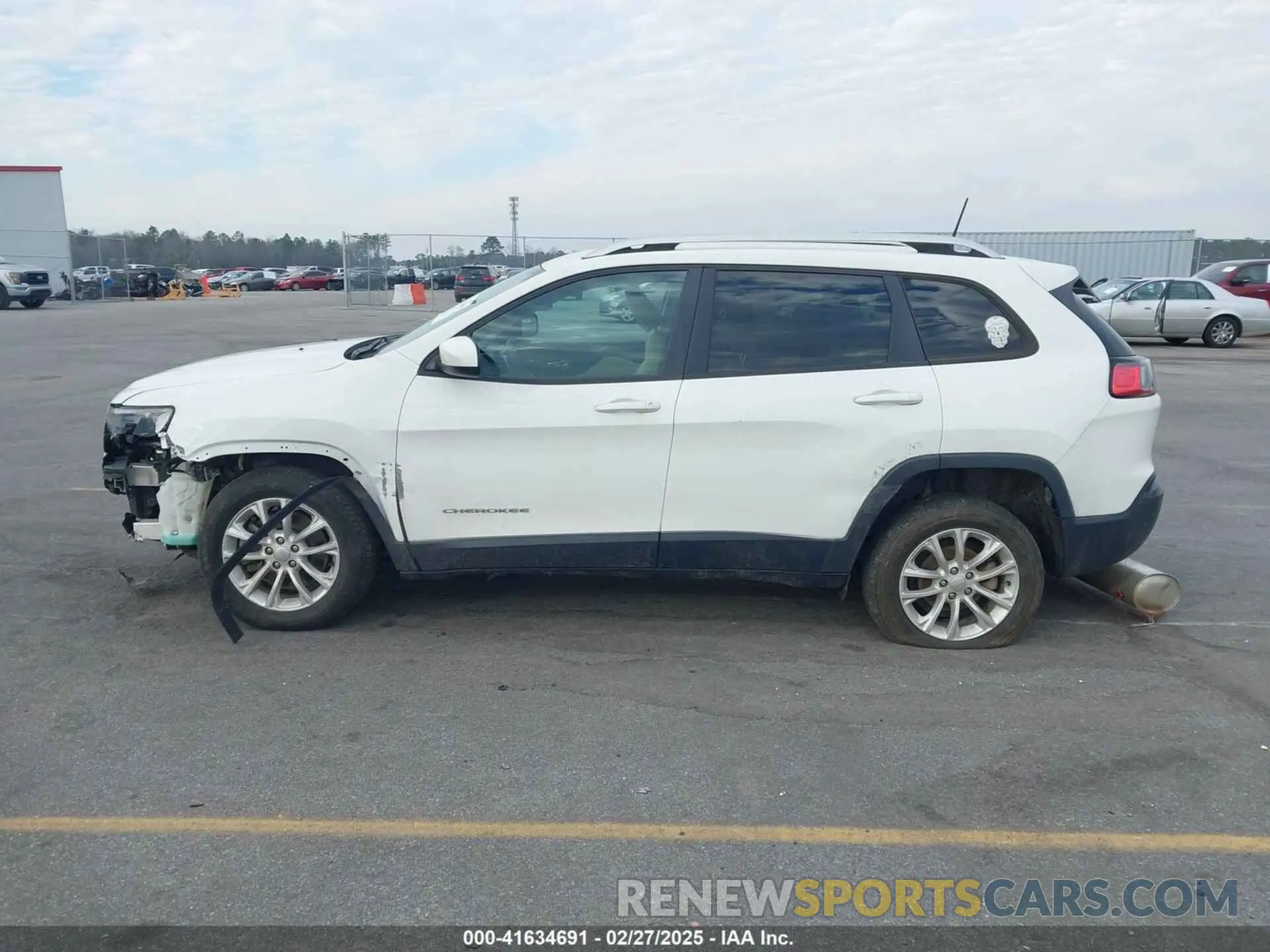 14 fotografías del automóvil dañado 1C4PJLCB5LD618650 JEEP CHEROKEE 2020