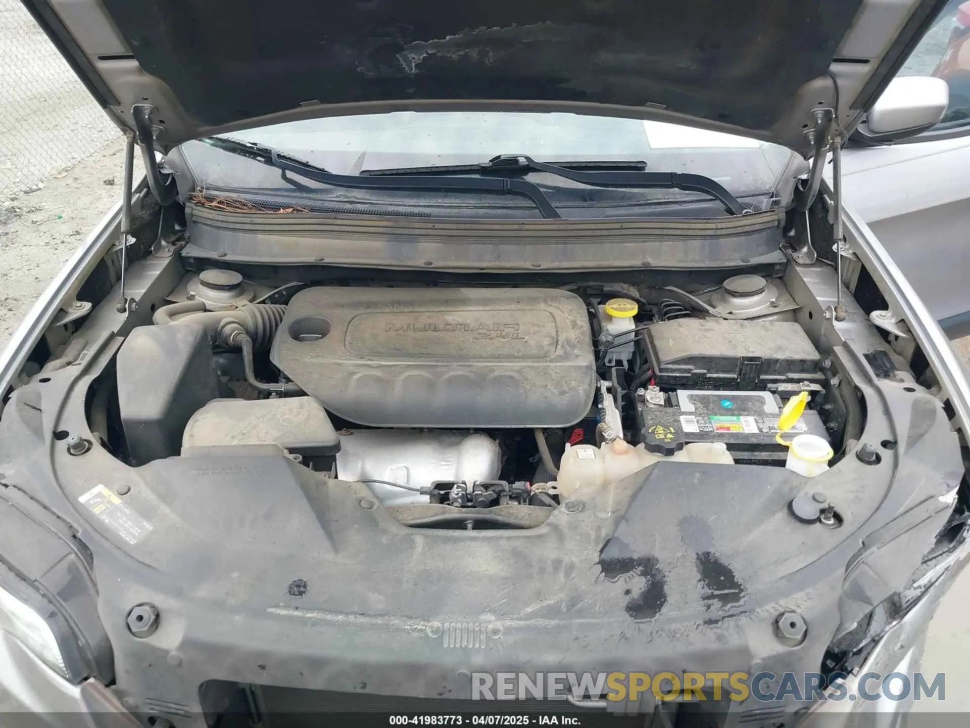 10 fotografías del automóvil dañado 1C4PJLCB6LD582449 JEEP CHEROKEE 2020