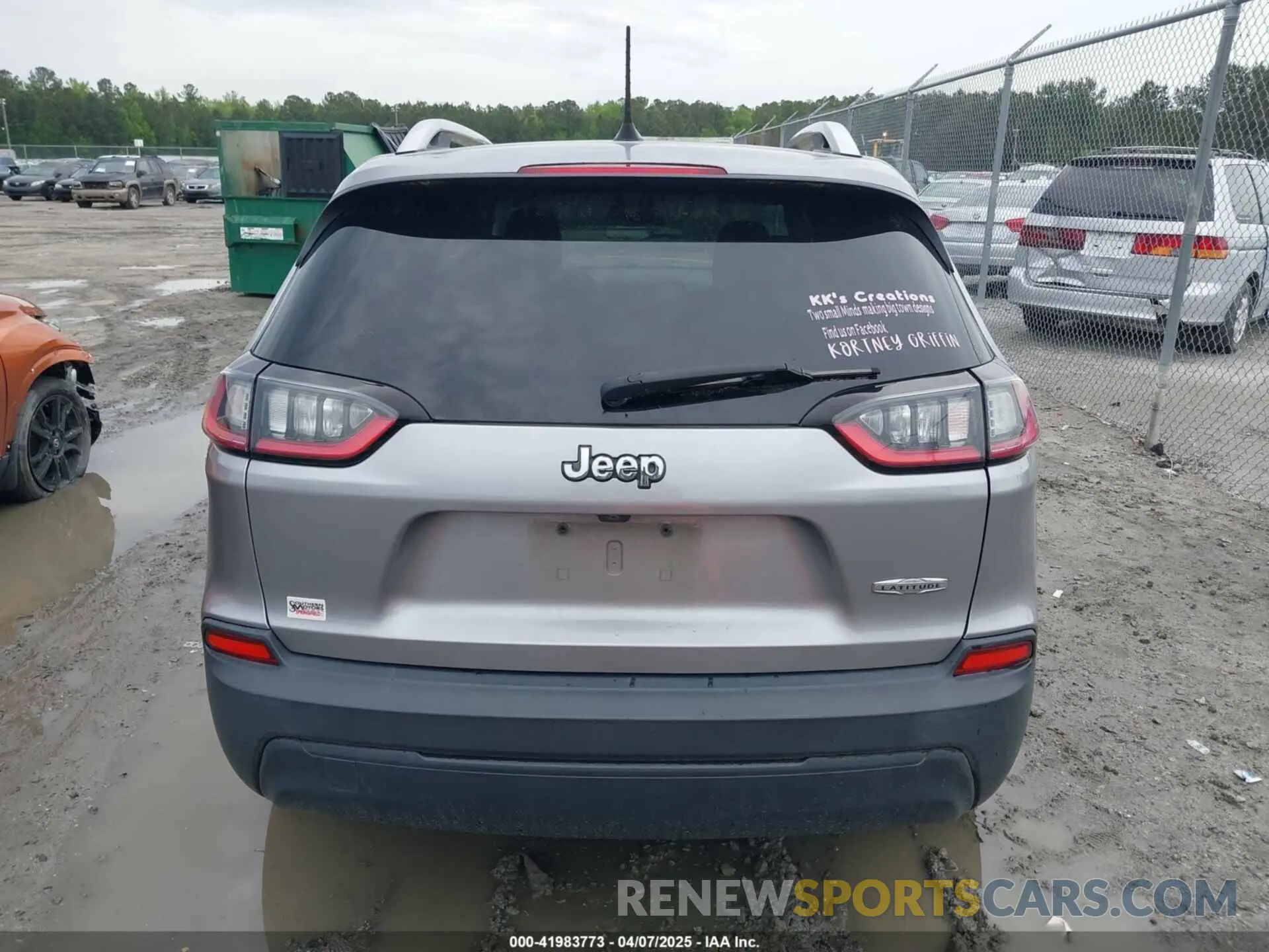16 fotografías del automóvil dañado 1C4PJLCB6LD582449 JEEP CHEROKEE 2020