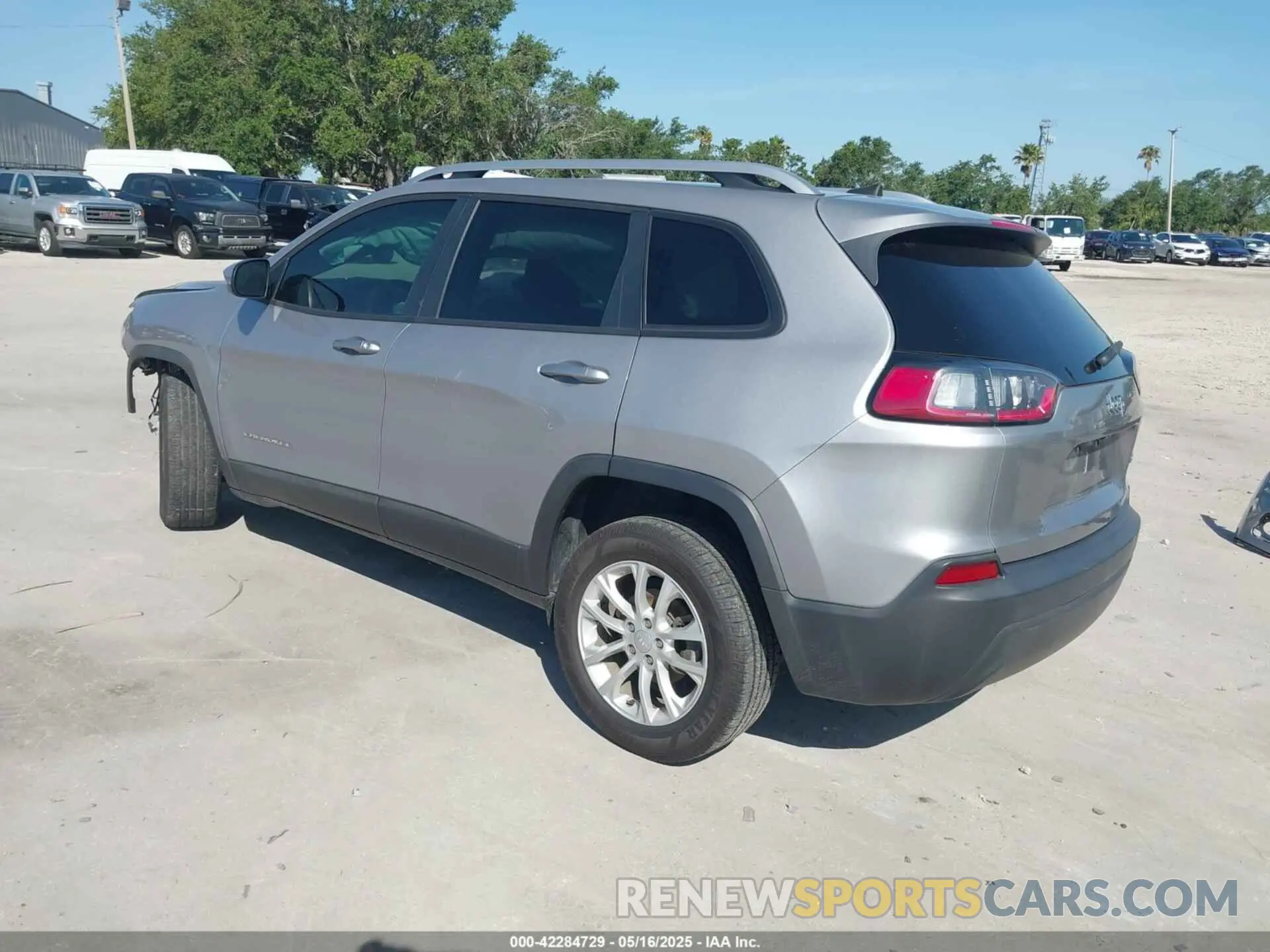 3 fotografías del automóvil dañado 1C4PJLCB7LD542428 JEEP CHEROKEE 2020