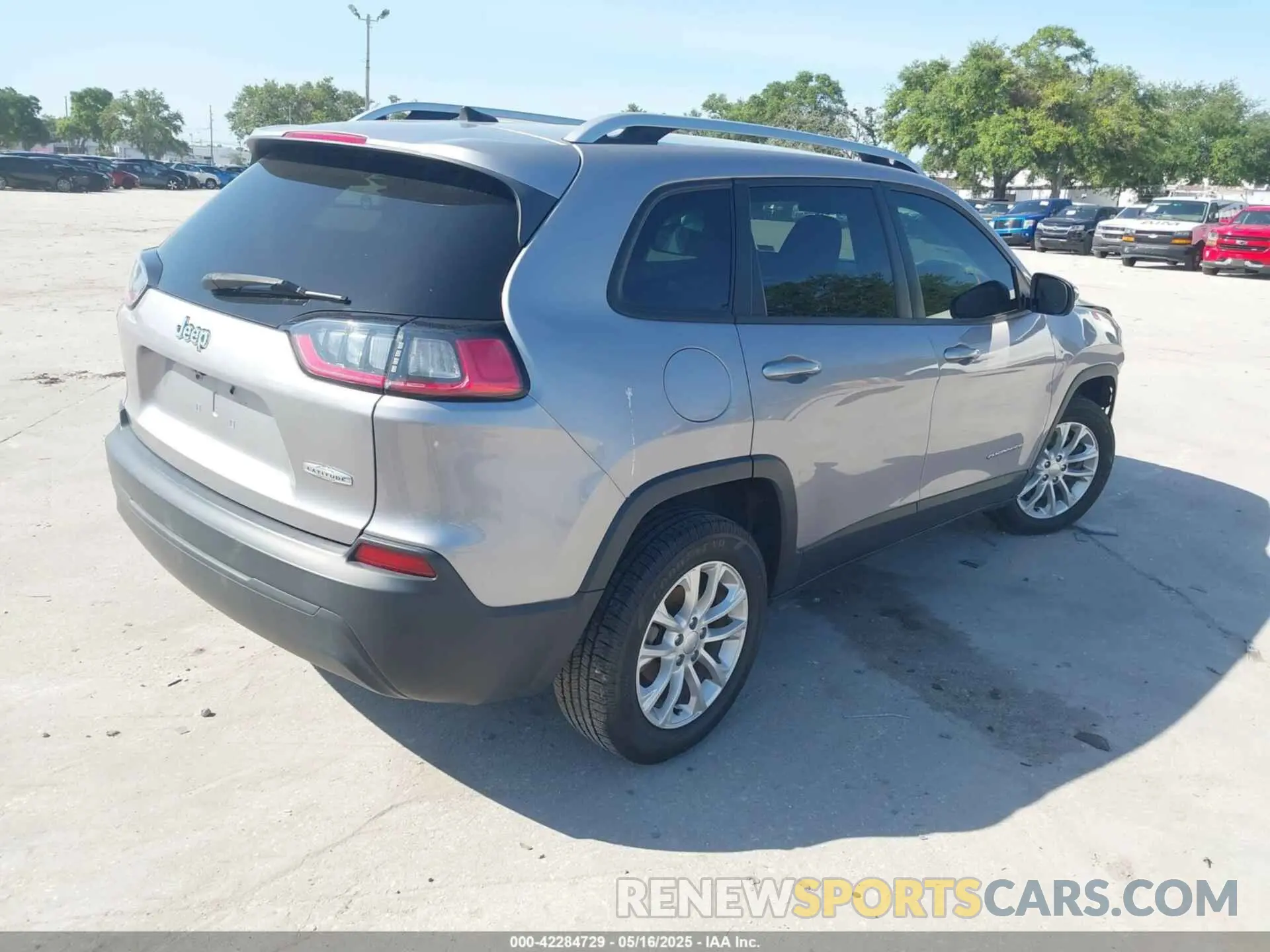 4 fotografías del automóvil dañado 1C4PJLCB7LD542428 JEEP CHEROKEE 2020