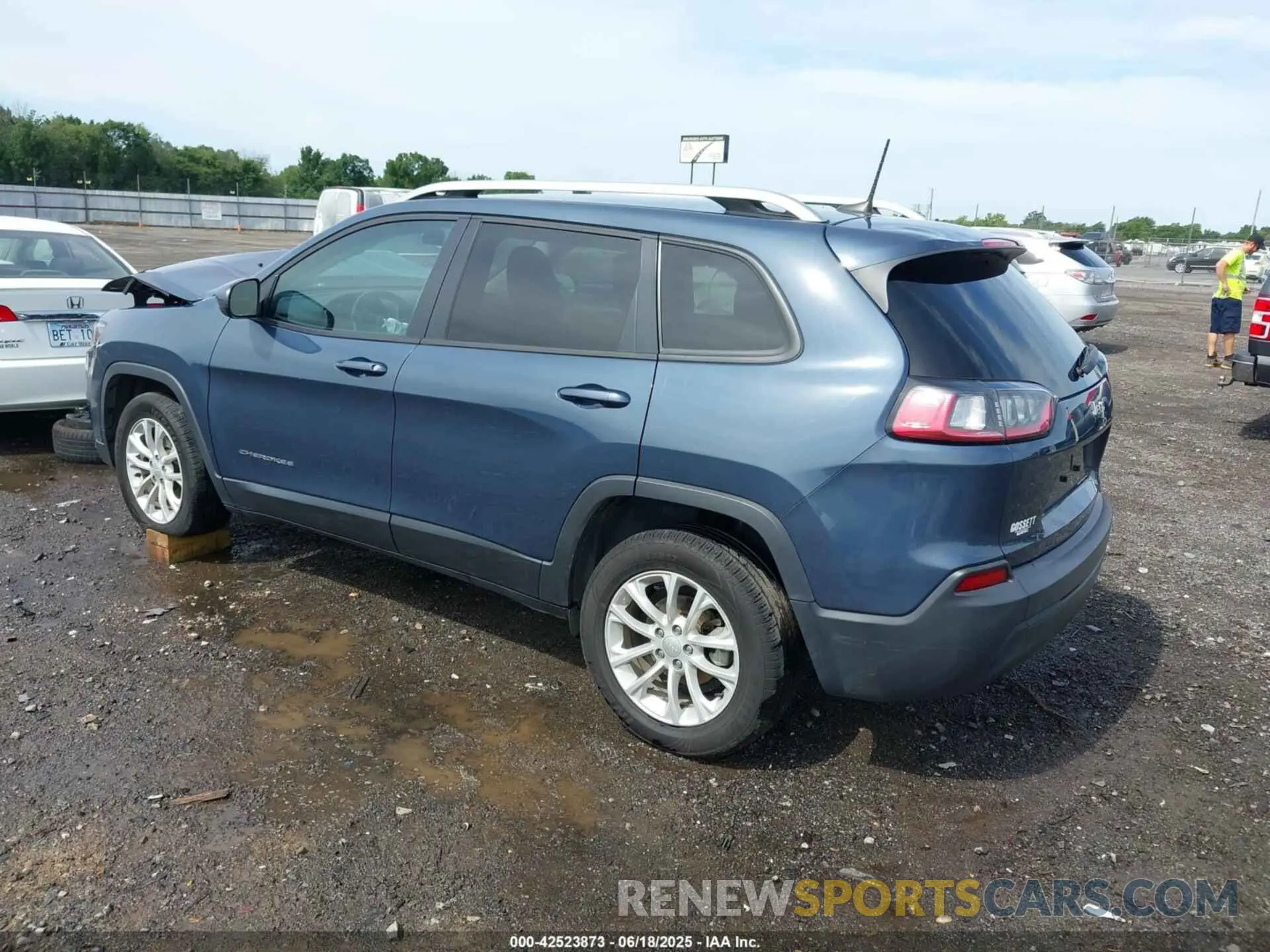 3 fotografías del automóvil dañado 1C4PJLCB7LD631903 JEEP CHEROKEE 2020