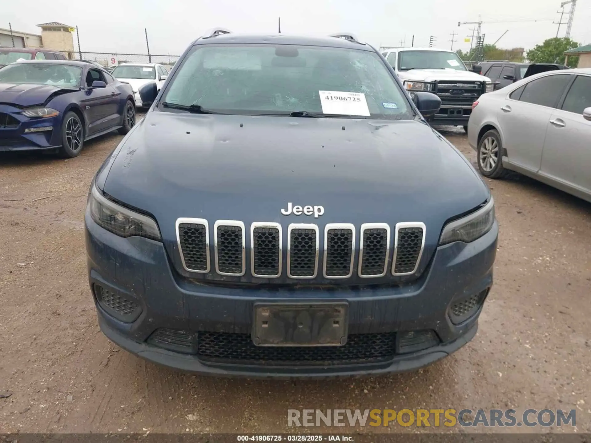 12 fotografías del automóvil dañado 1C4PJLCB9LD521757 JEEP CHEROKEE 2020