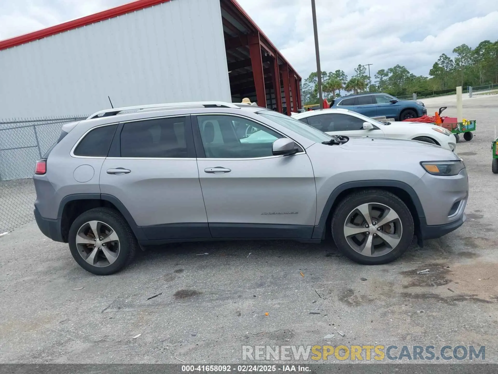 13 fotografías del automóvil dañado 1C4PJLDB2LD560723 JEEP CHEROKEE 2020