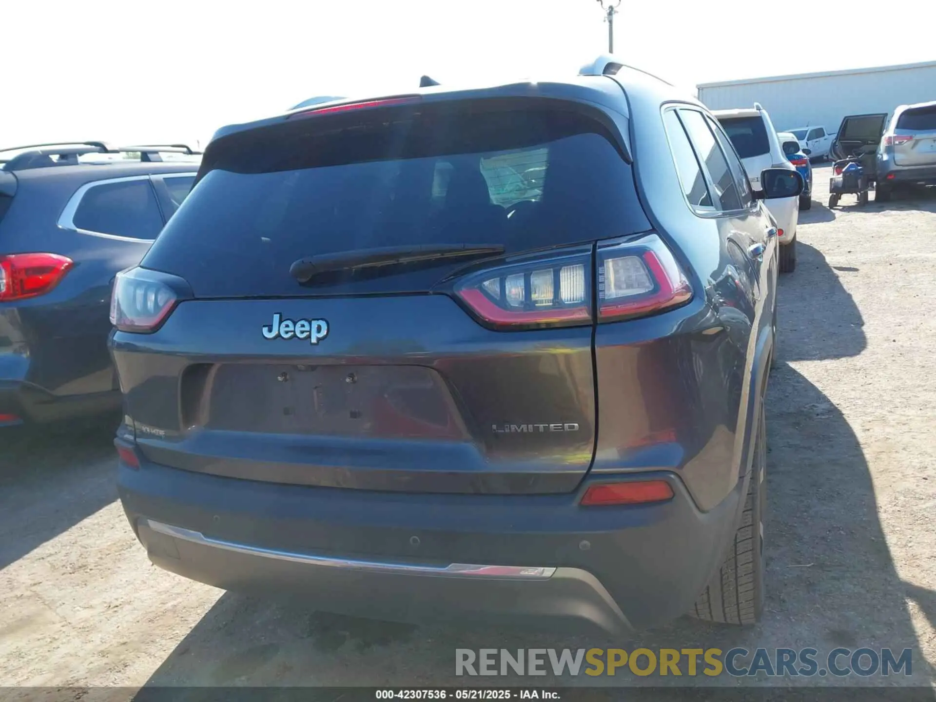 17 fotografías del automóvil dañado 1C4PJLDB3LD547365 JEEP CHEROKEE 2020