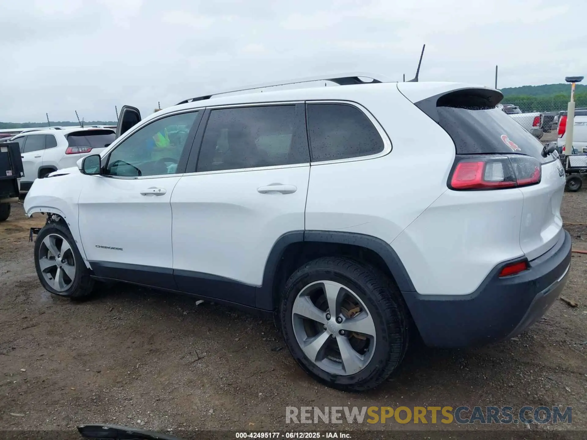 15 fotografías del automóvil dañado 1C4PJLDB3LD643254 JEEP CHEROKEE 2020
