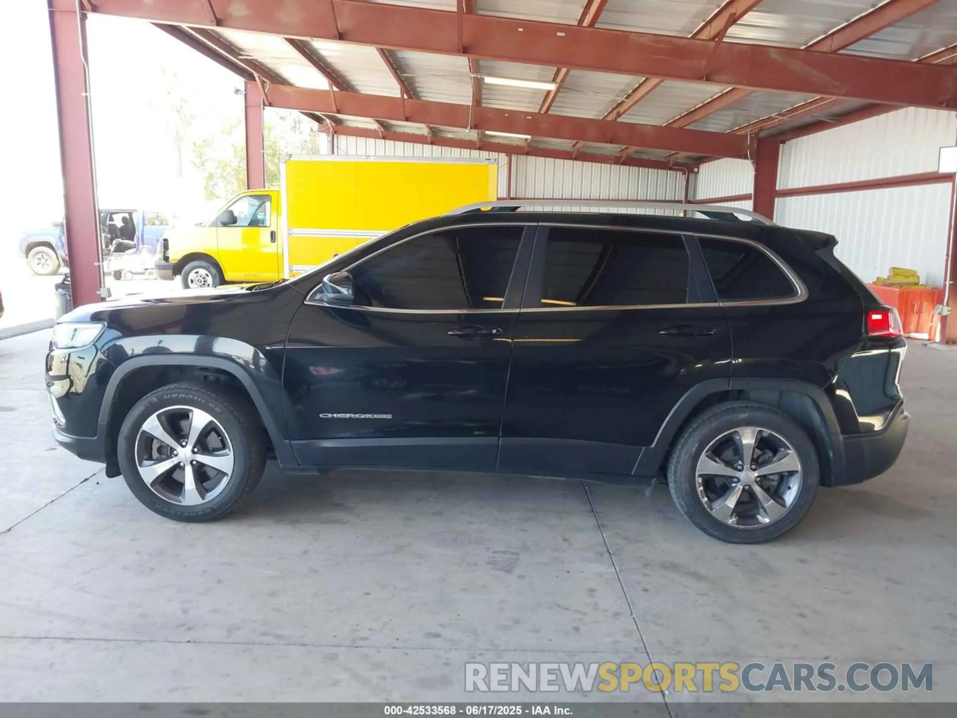 15 fotografías del automóvil dañado 1C4PJLDB5LD535167 JEEP CHEROKEE 2020