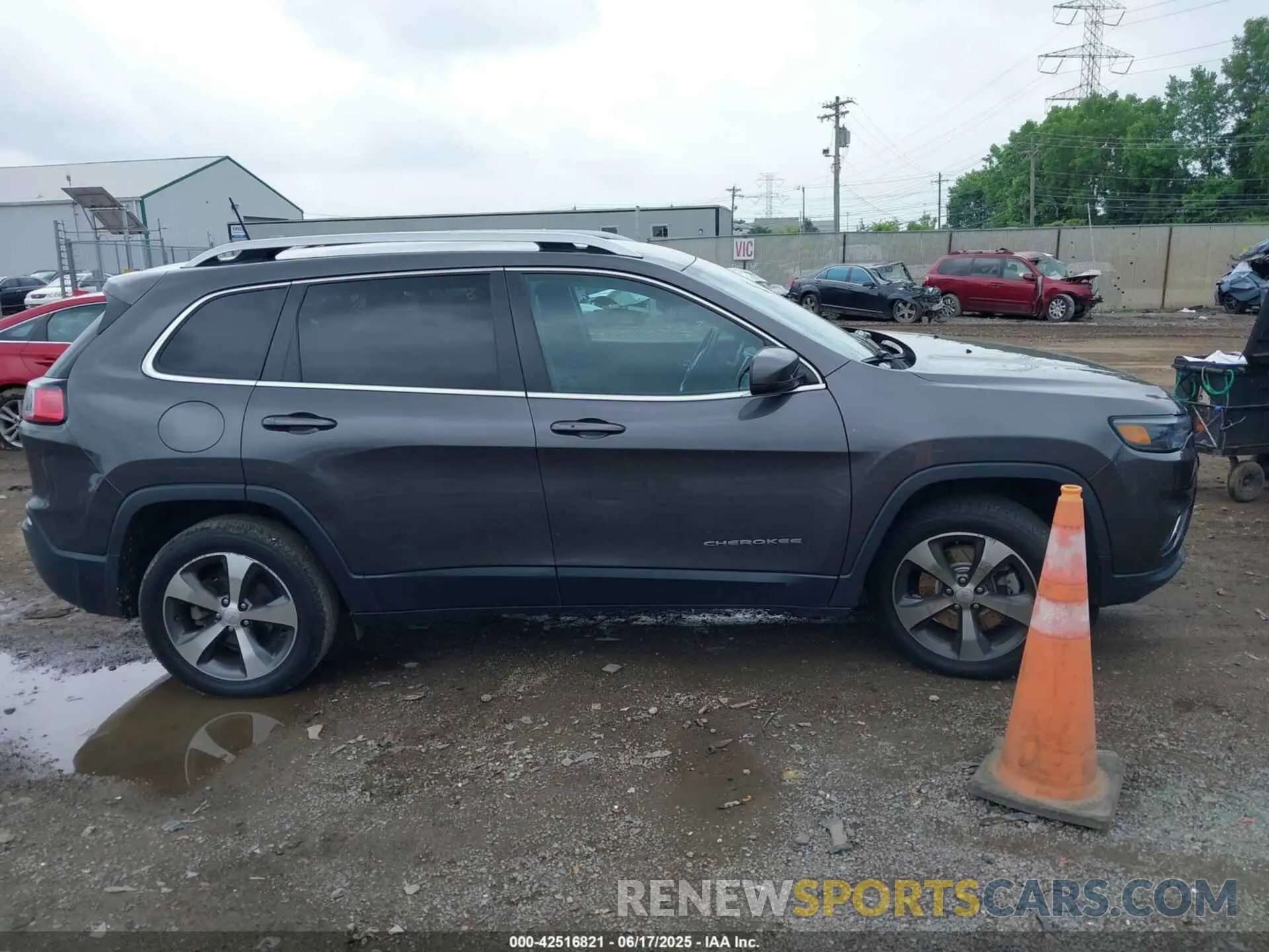 13 fotografías del automóvil dañado 1C4PJLDB8LD653312 JEEP CHEROKEE 2020