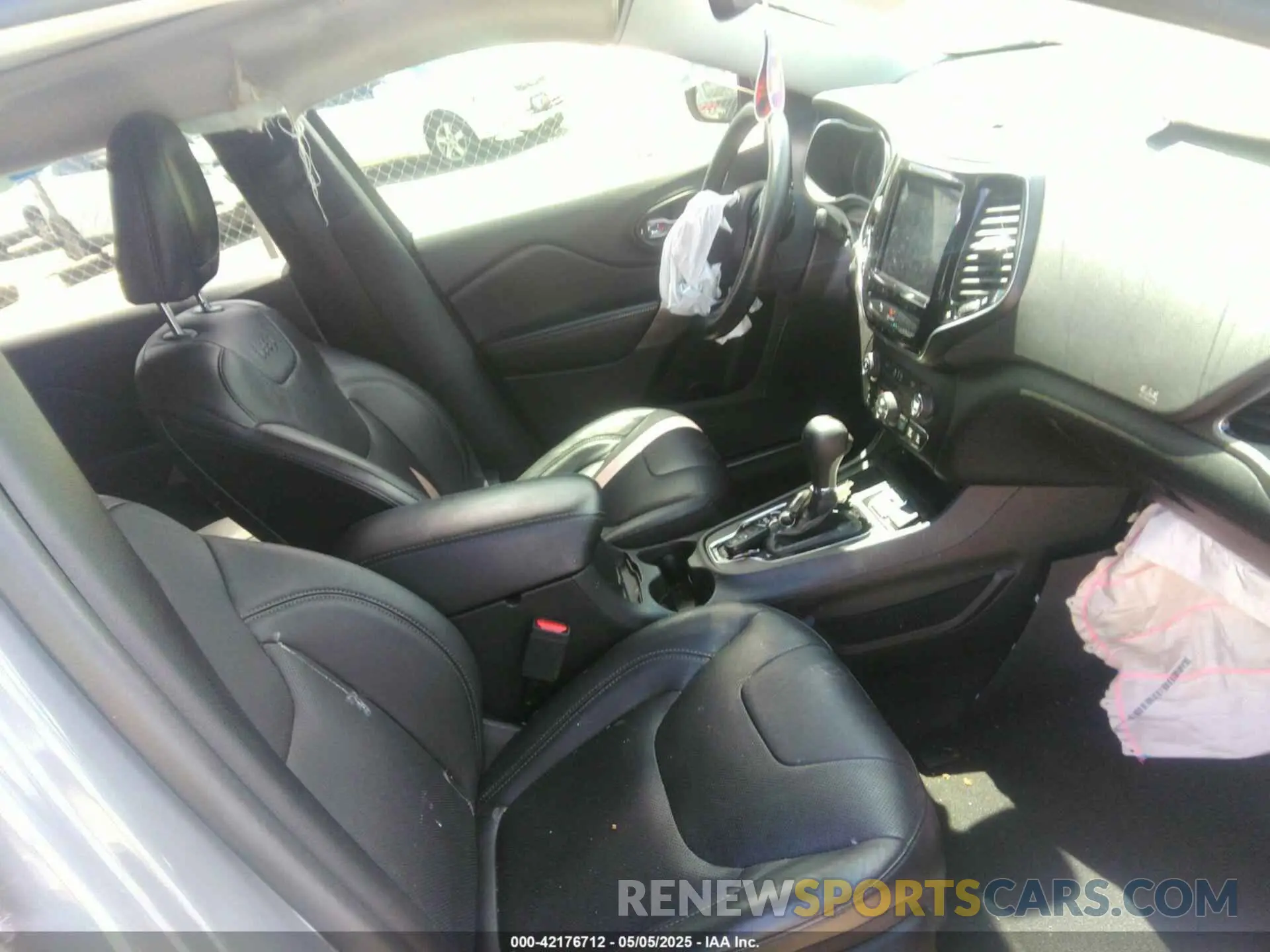 5 fotografías del automóvil dañado 1C4PJLDN4LD552066 JEEP CHEROKEE 2020