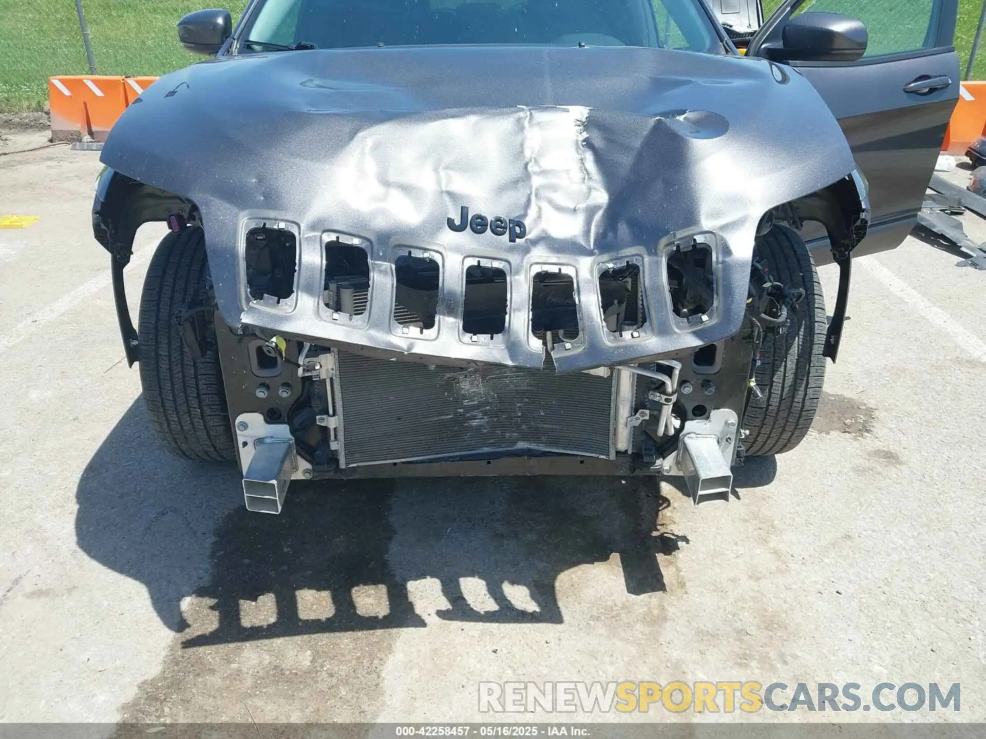 6 fotografías del automóvil dañado 1C4PJLLB4LD530396 JEEP CHEROKEE 2020