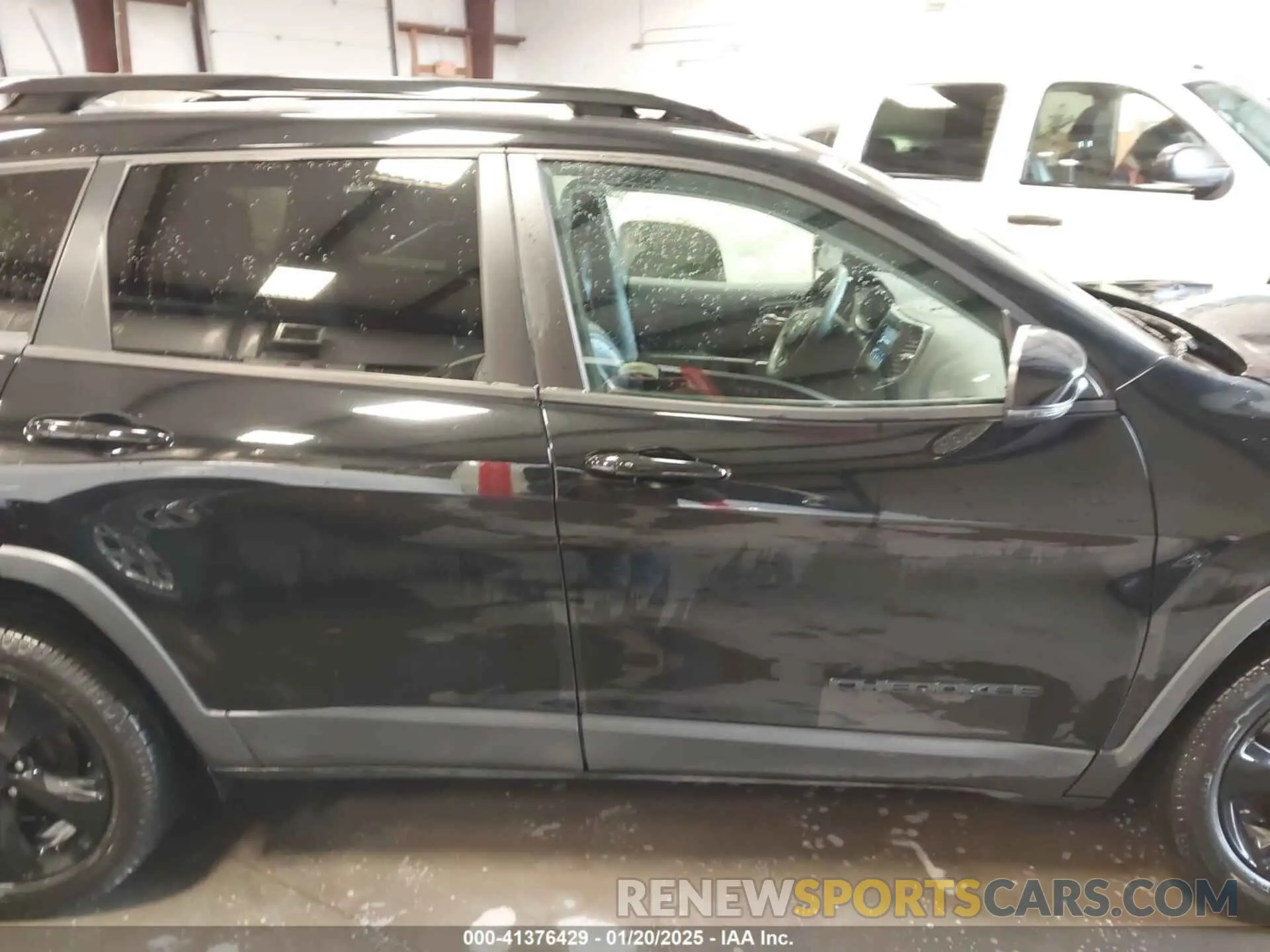 14 fotografías del automóvil dañado 1C4PJLLB7LD577390 JEEP CHEROKEE 2020