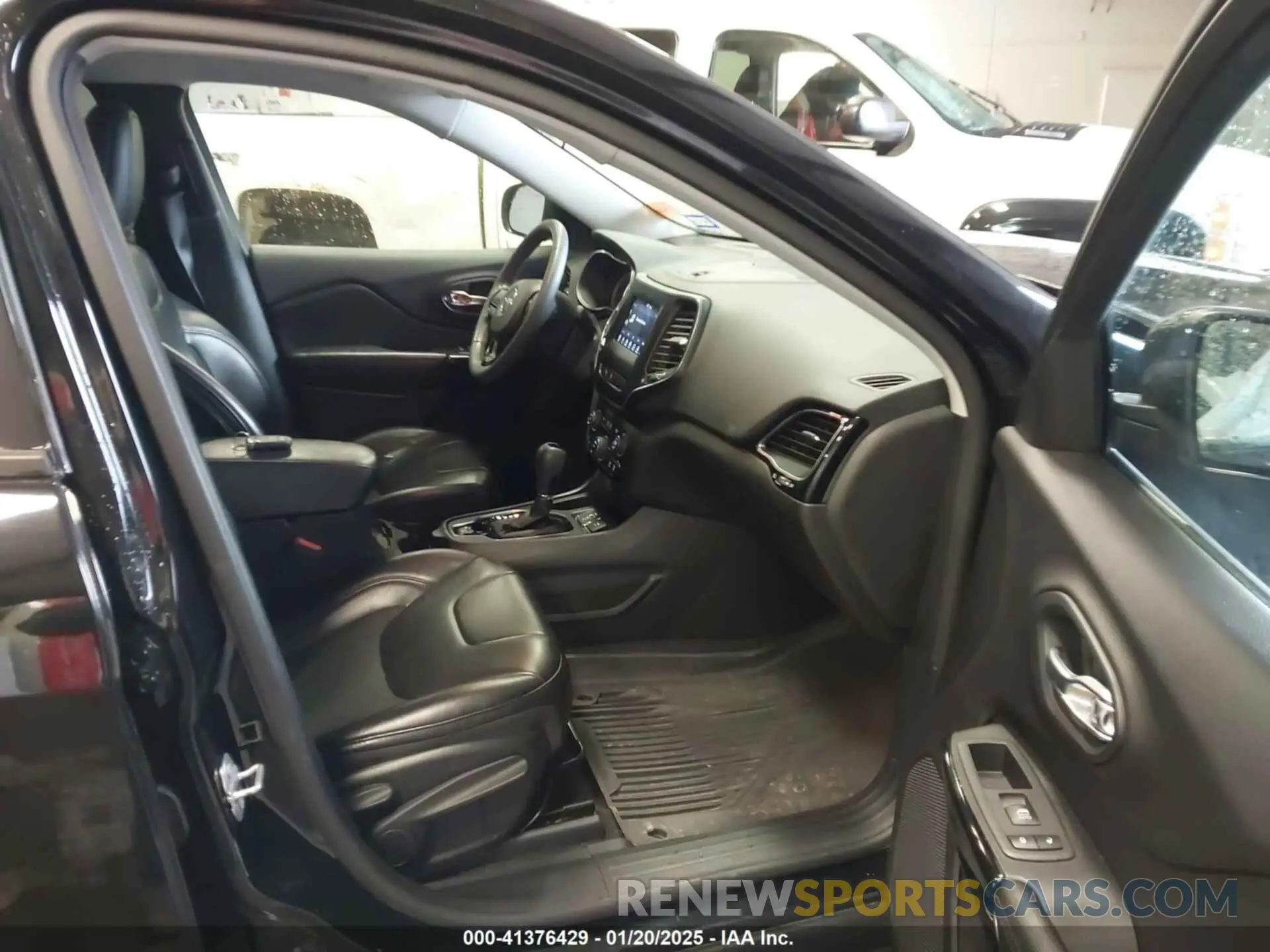 5 fotografías del automóvil dañado 1C4PJLLB7LD577390 JEEP CHEROKEE 2020