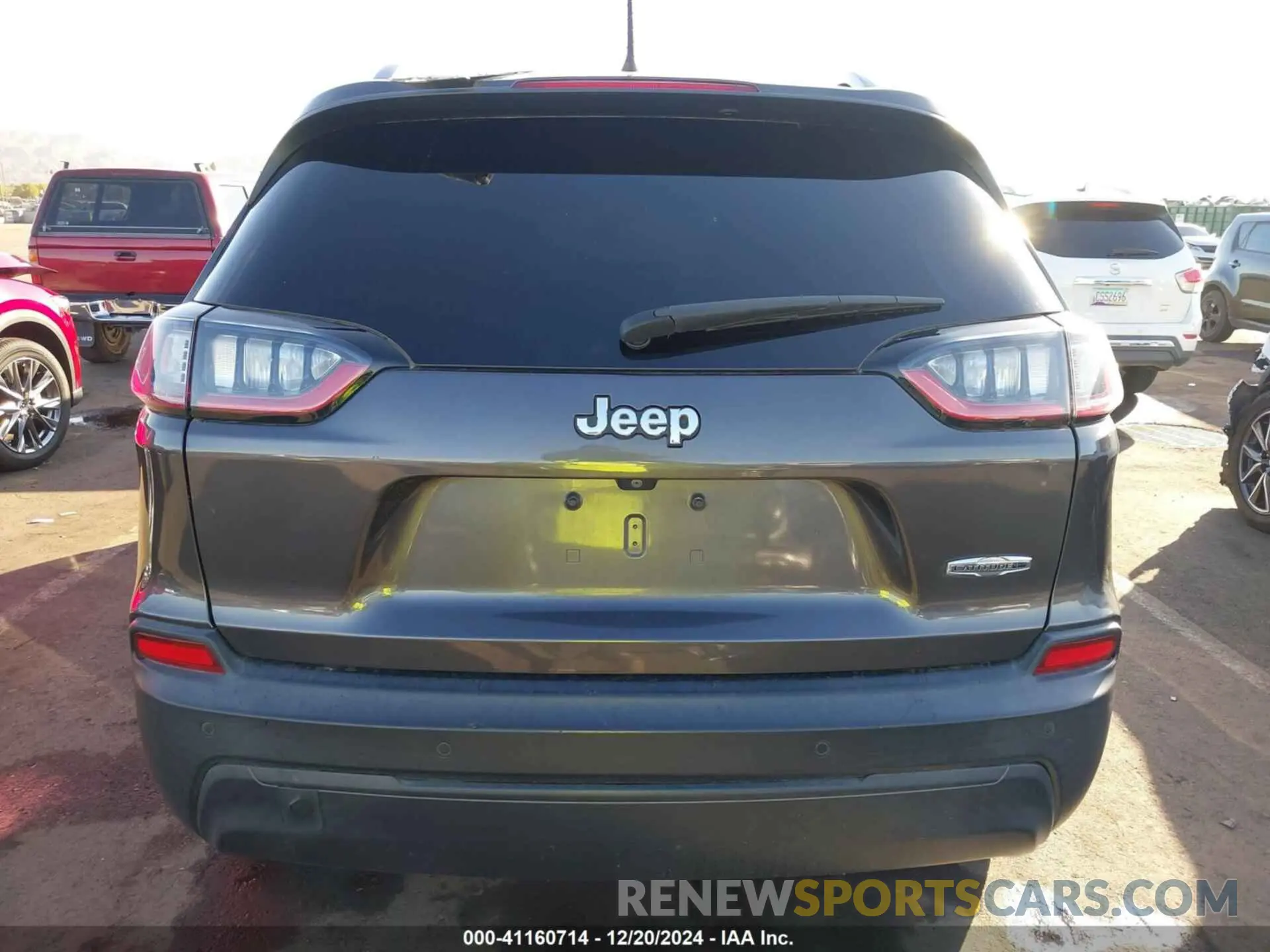 17 fotografías del automóvil dañado 1C4PJLLB8LD535701 JEEP CHEROKEE 2020