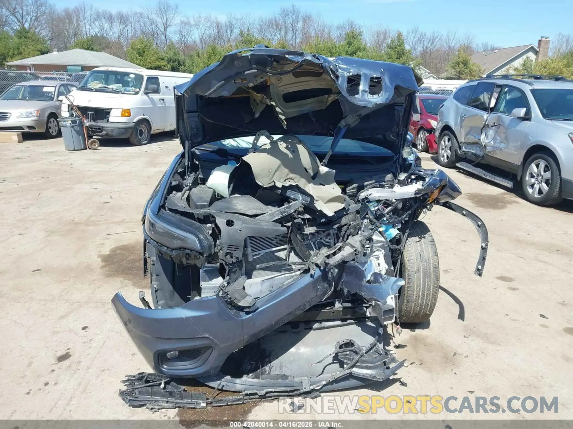 11 fotografías del automóvil dañado 1C4PJLLB9LD577827 JEEP CHEROKEE 2020