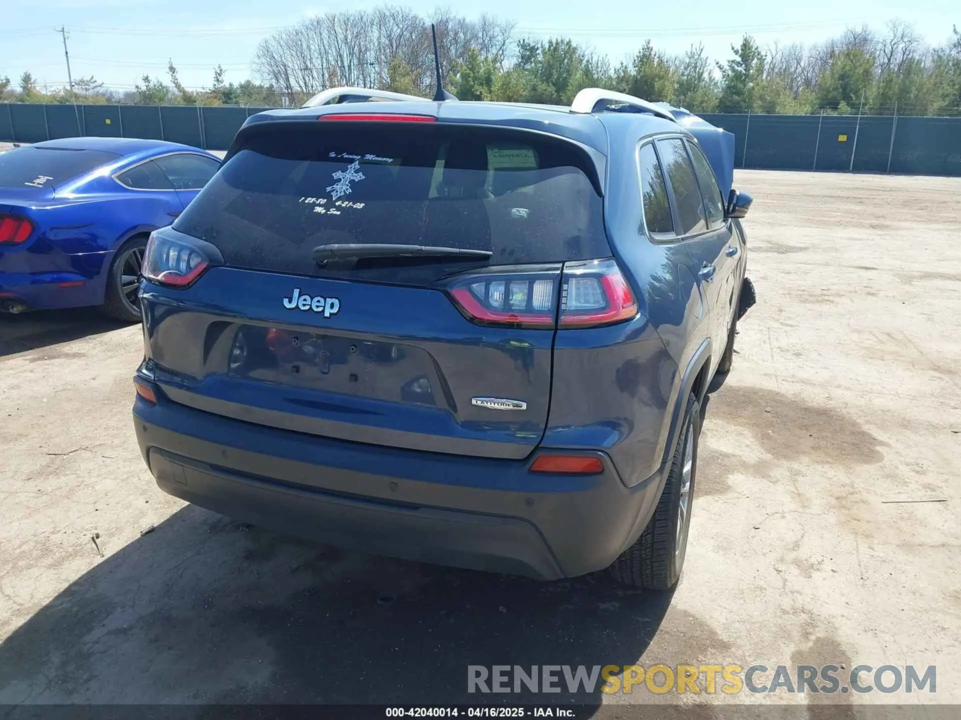 4 fotografías del automóvil dañado 1C4PJLLB9LD577827 JEEP CHEROKEE 2020