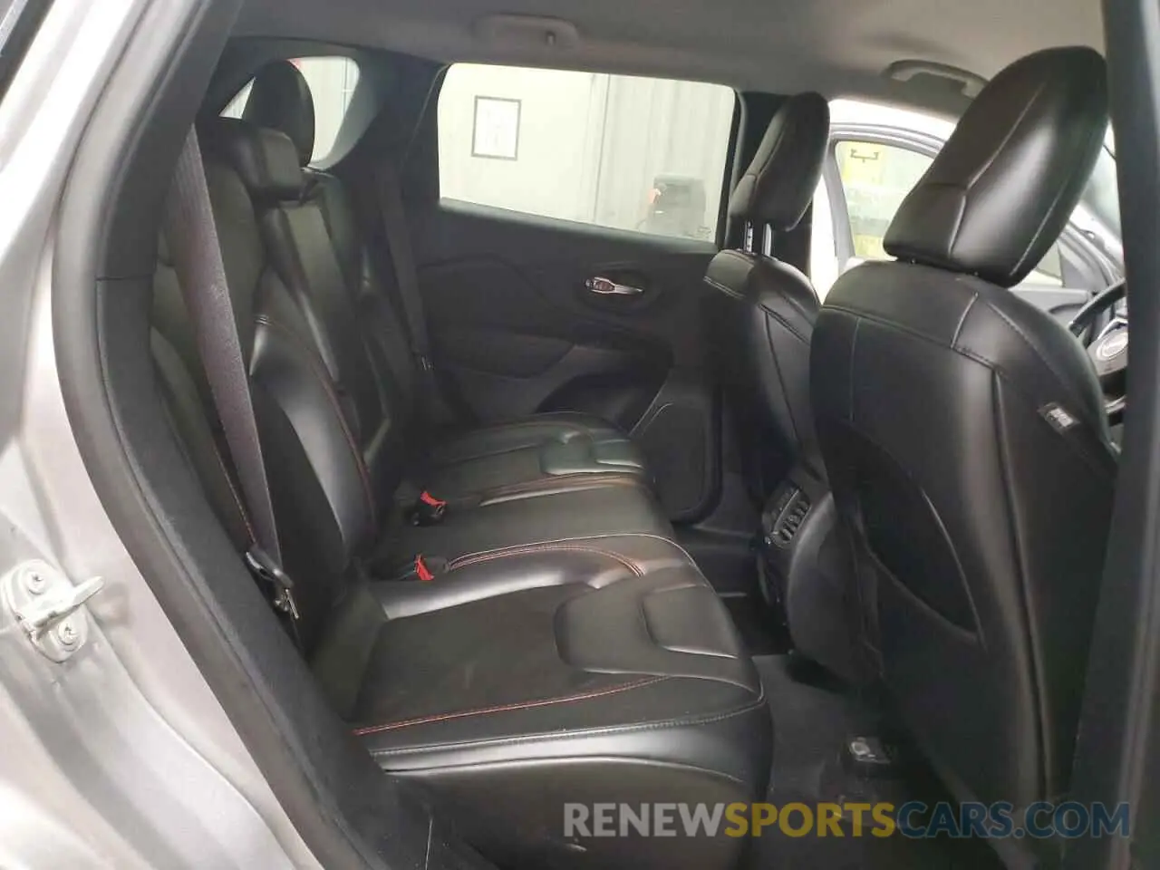 10 fotografías del automóvil dañado 1C4PJMBX1LD532562 JEEP CHEROKEE 2020