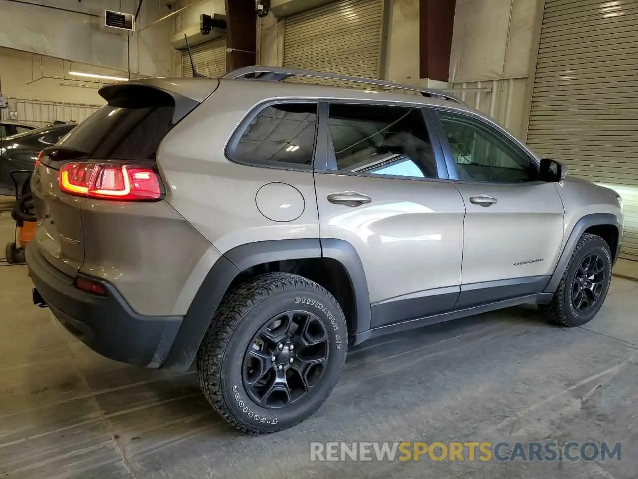 3 fotografías del automóvil dañado 1C4PJMBX3LD608752 JEEP CHEROKEE 2020