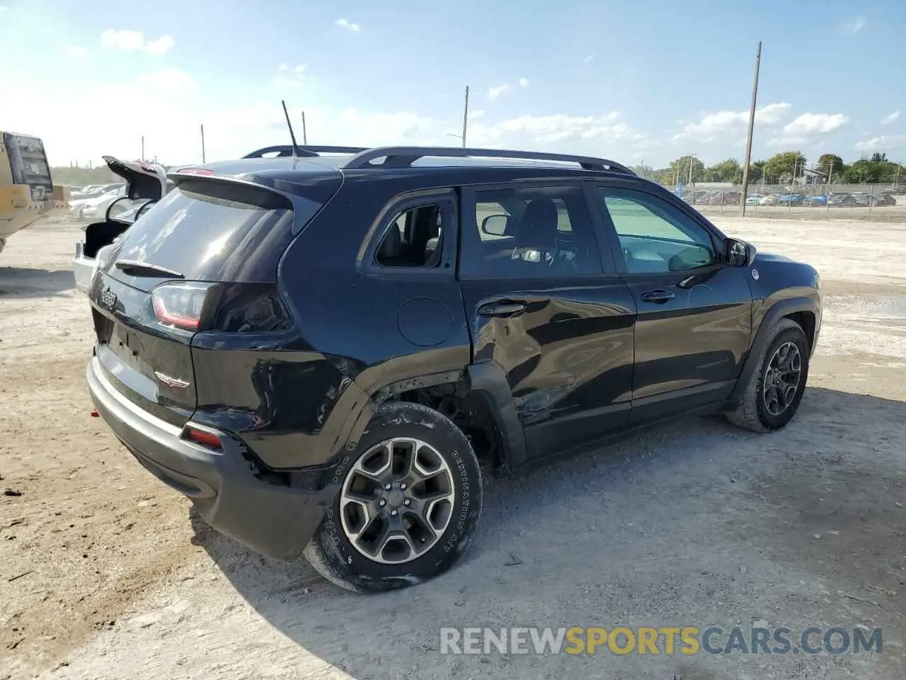 3 fotografías del automóvil dañado 1C4PJMBX5LD522360 JEEP CHEROKEE 2020