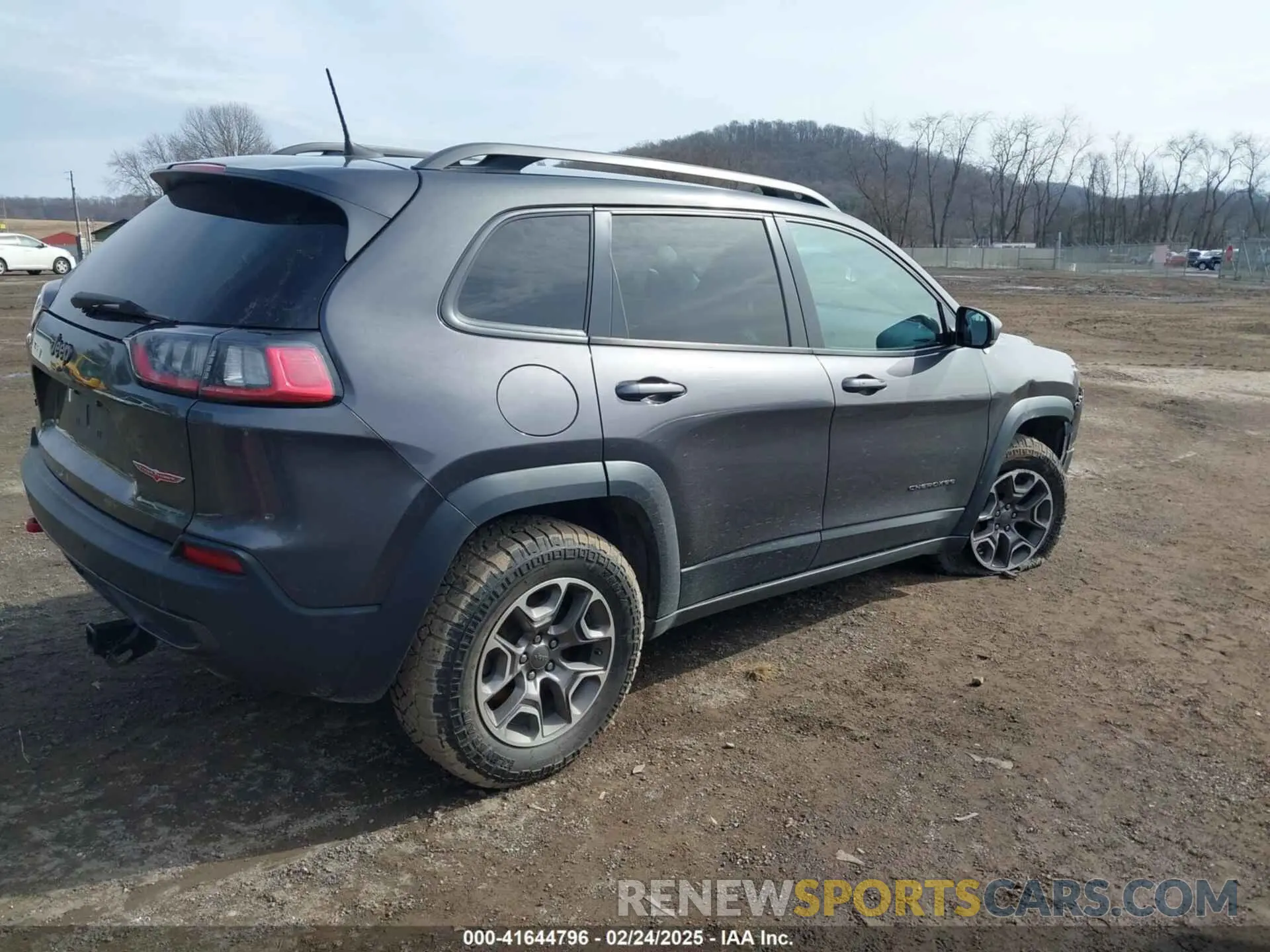4 fotografías del automóvil dañado 1C4PJMBX5LD637184 JEEP CHEROKEE 2020