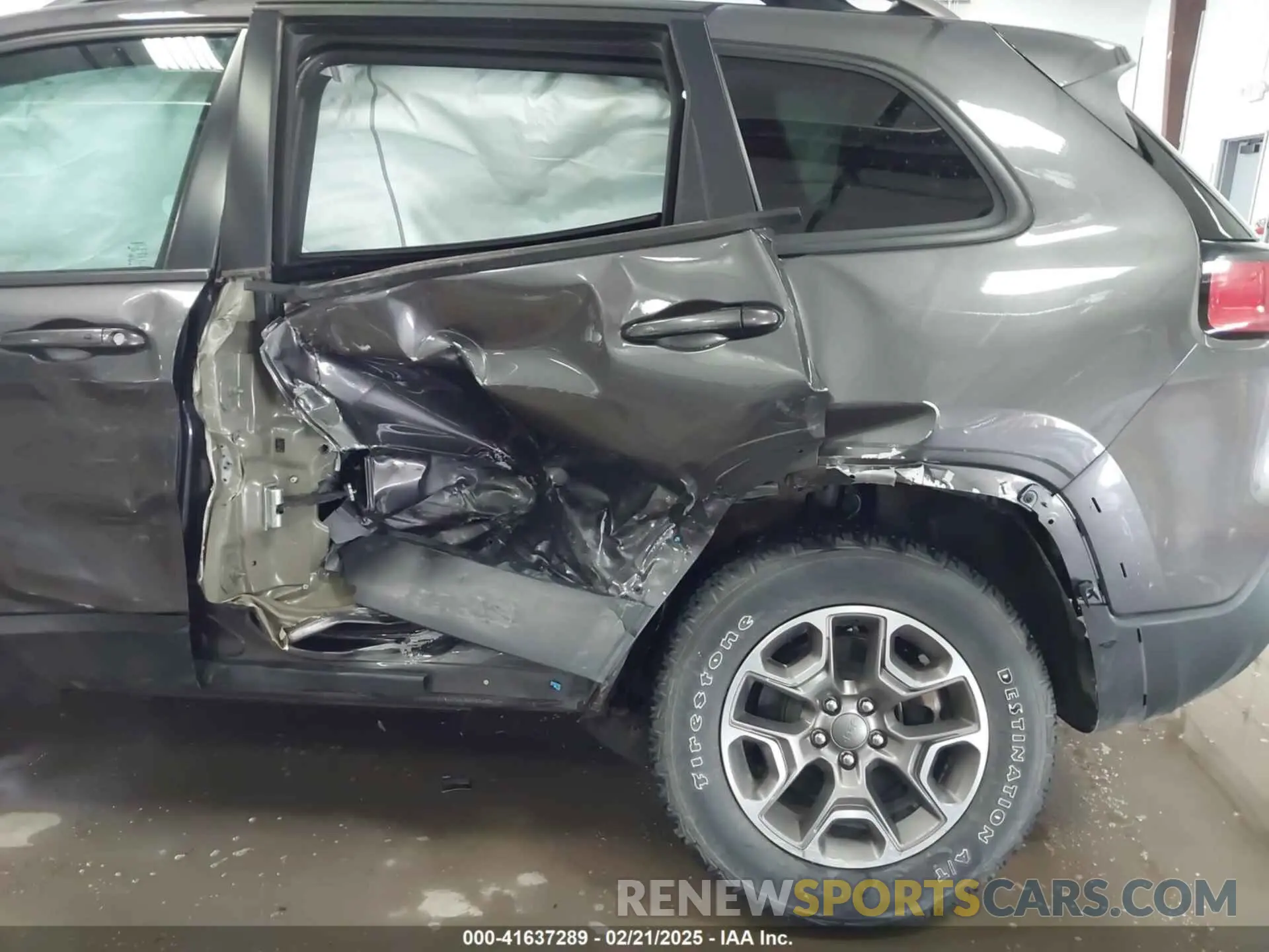 6 fotografías del automóvil dañado 1C4PJMBX6LD651692 JEEP CHEROKEE 2020