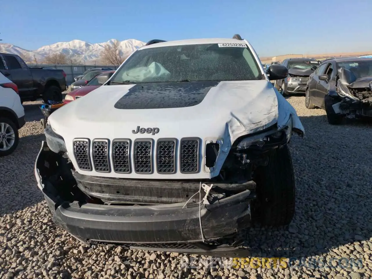 5 fotografías del automóvil dañado 1C4PJMBX9LD570492 JEEP CHEROKEE 2020