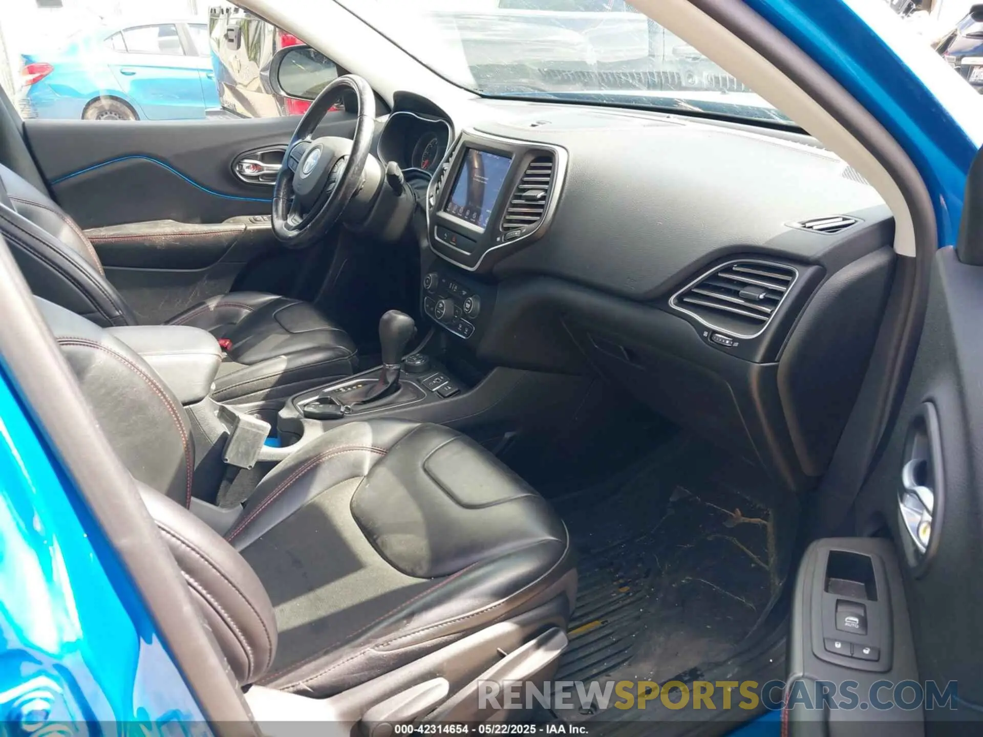 5 fotografías del automóvil dañado 1C4PJMBXXLD636547 JEEP CHEROKEE 2020