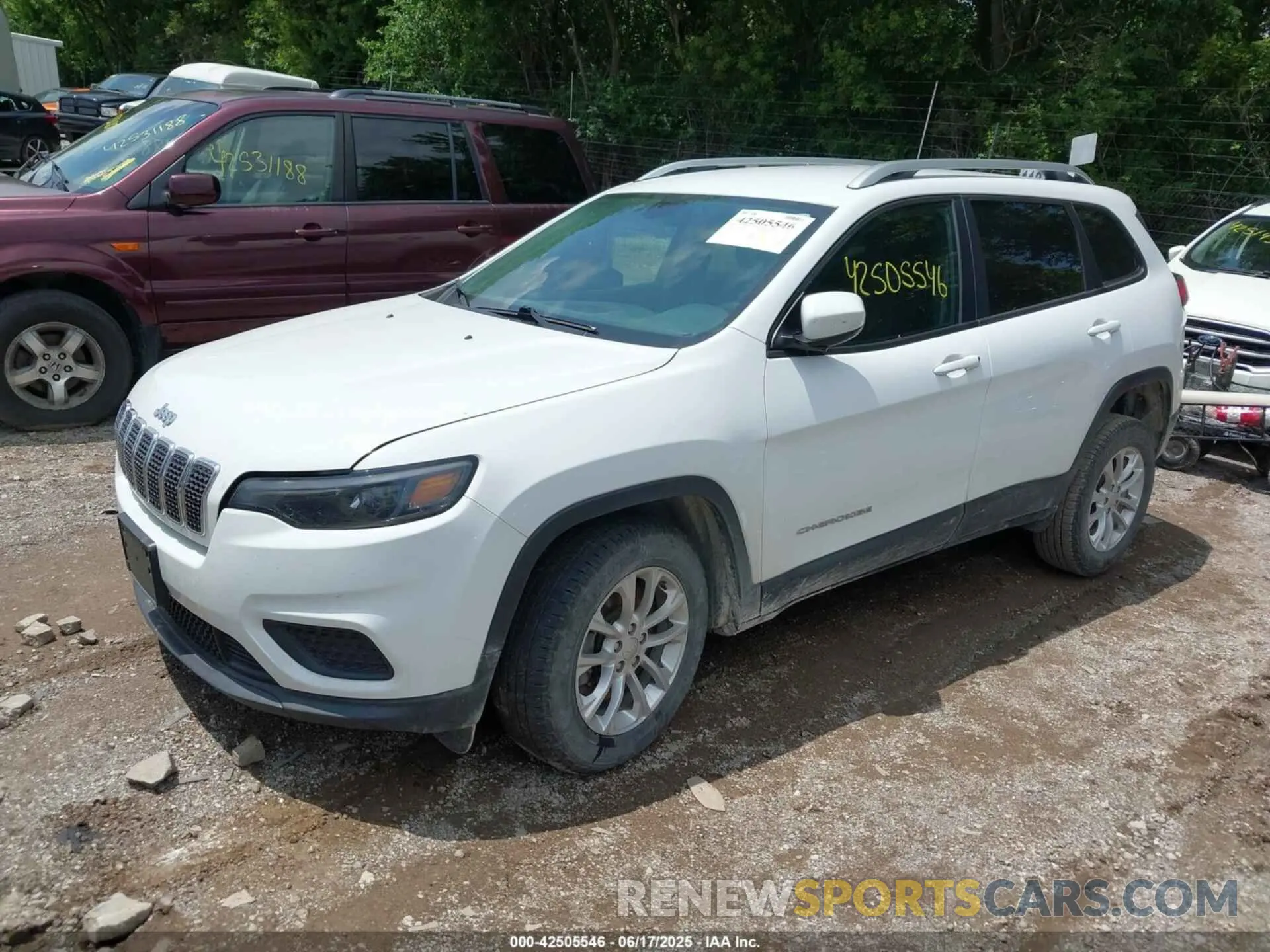 2 fotografías del automóvil dañado 1C4PJMCB2LD624797 JEEP CHEROKEE 2020
