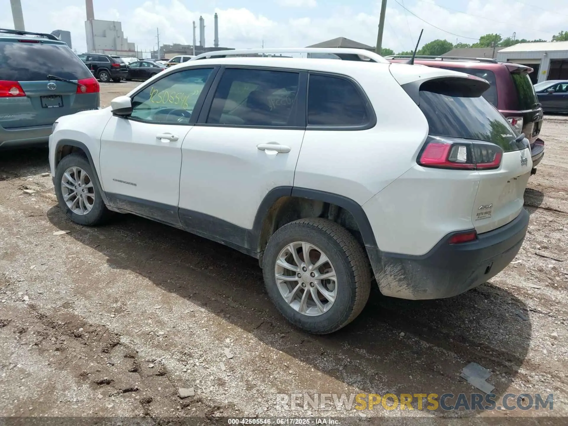 3 fotografías del automóvil dañado 1C4PJMCB2LD624797 JEEP CHEROKEE 2020