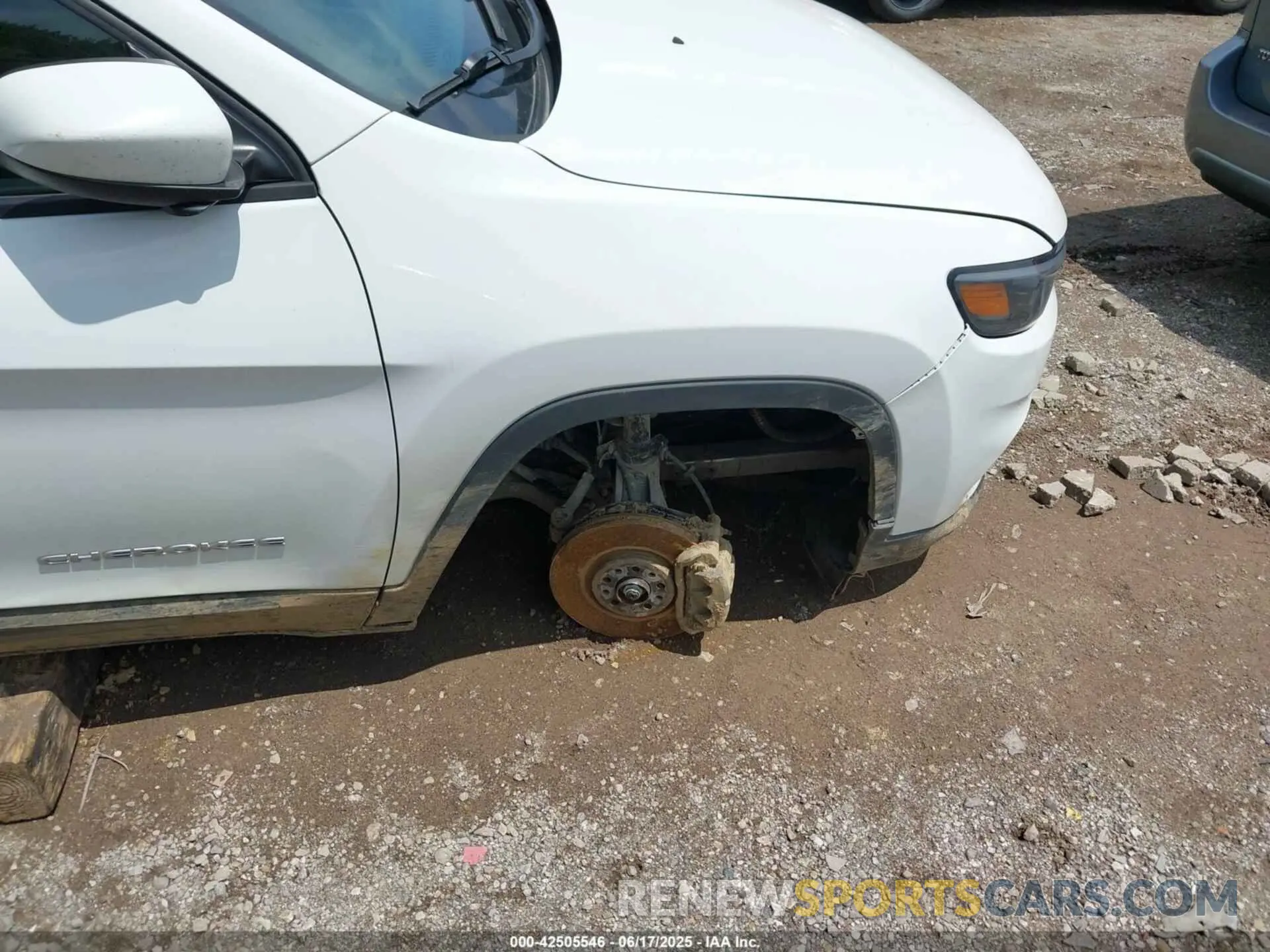 6 fotografías del automóvil dañado 1C4PJMCB2LD624797 JEEP CHEROKEE 2020