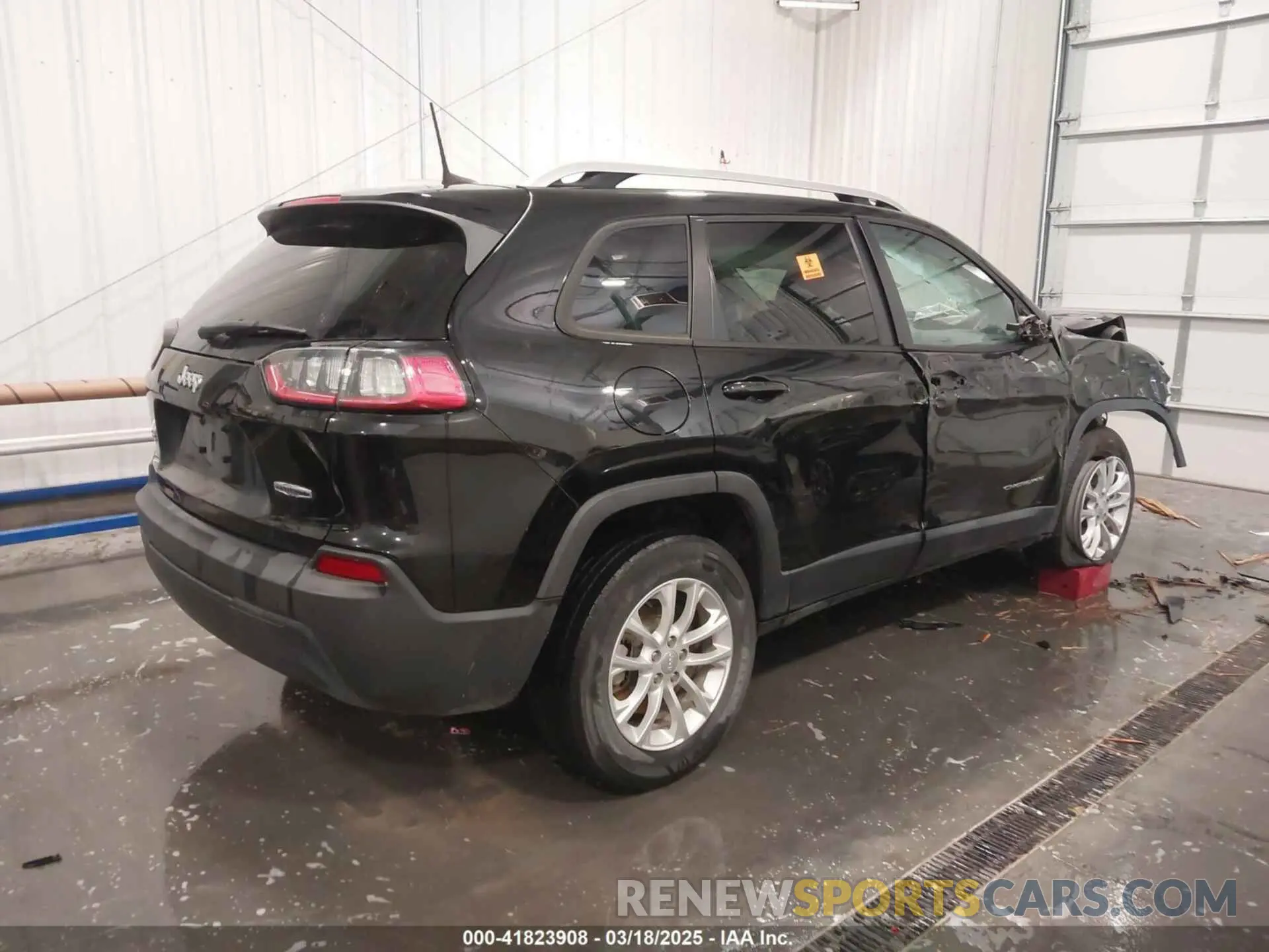 4 fotografías del automóvil dañado 1C4PJMCB7LD546629 JEEP CHEROKEE 2020