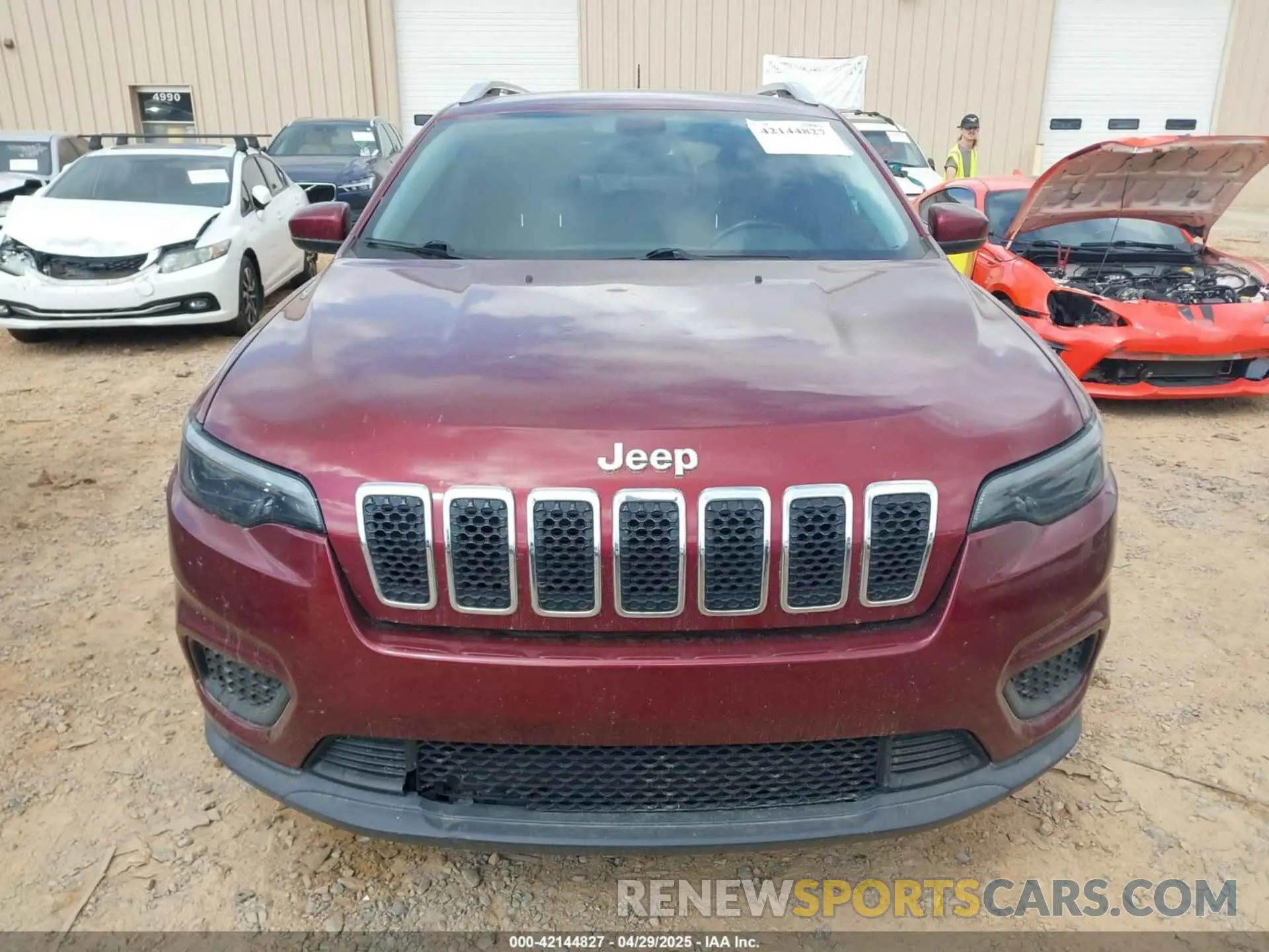 12 fotografías del automóvil dañado 1C4PJMCB7LD575600 JEEP CHEROKEE 2020