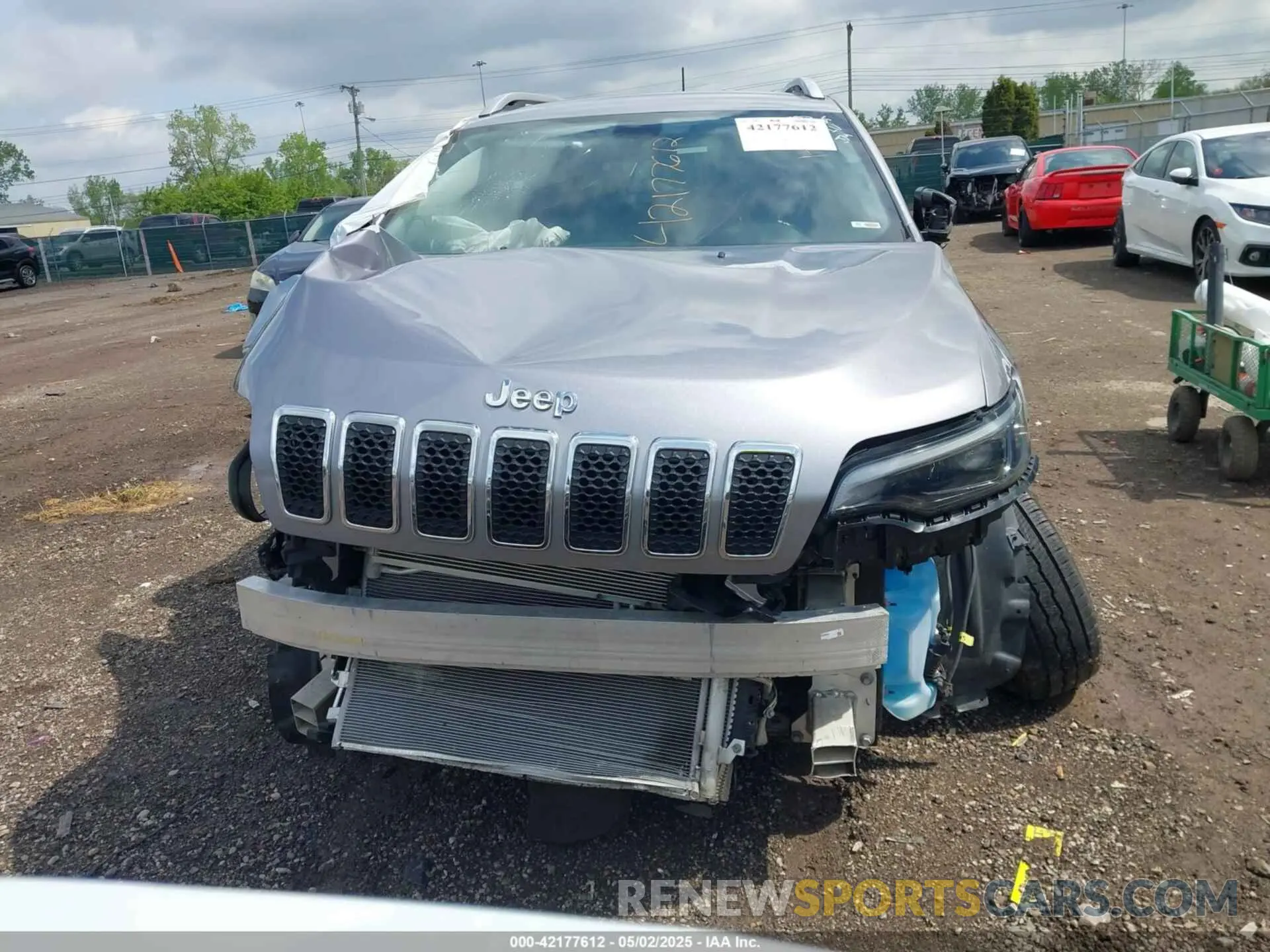 13 fotografías del automóvil dañado 1C4PJMCB9LD546714 JEEP CHEROKEE 2020