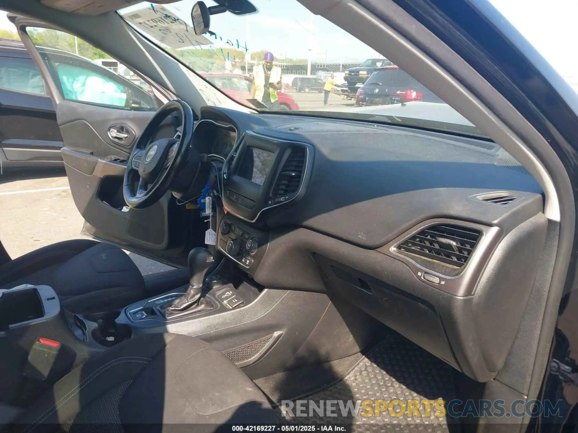 5 fotografías del automóvil dañado 1C4PJMCX4LD565781 JEEP CHEROKEE 2020