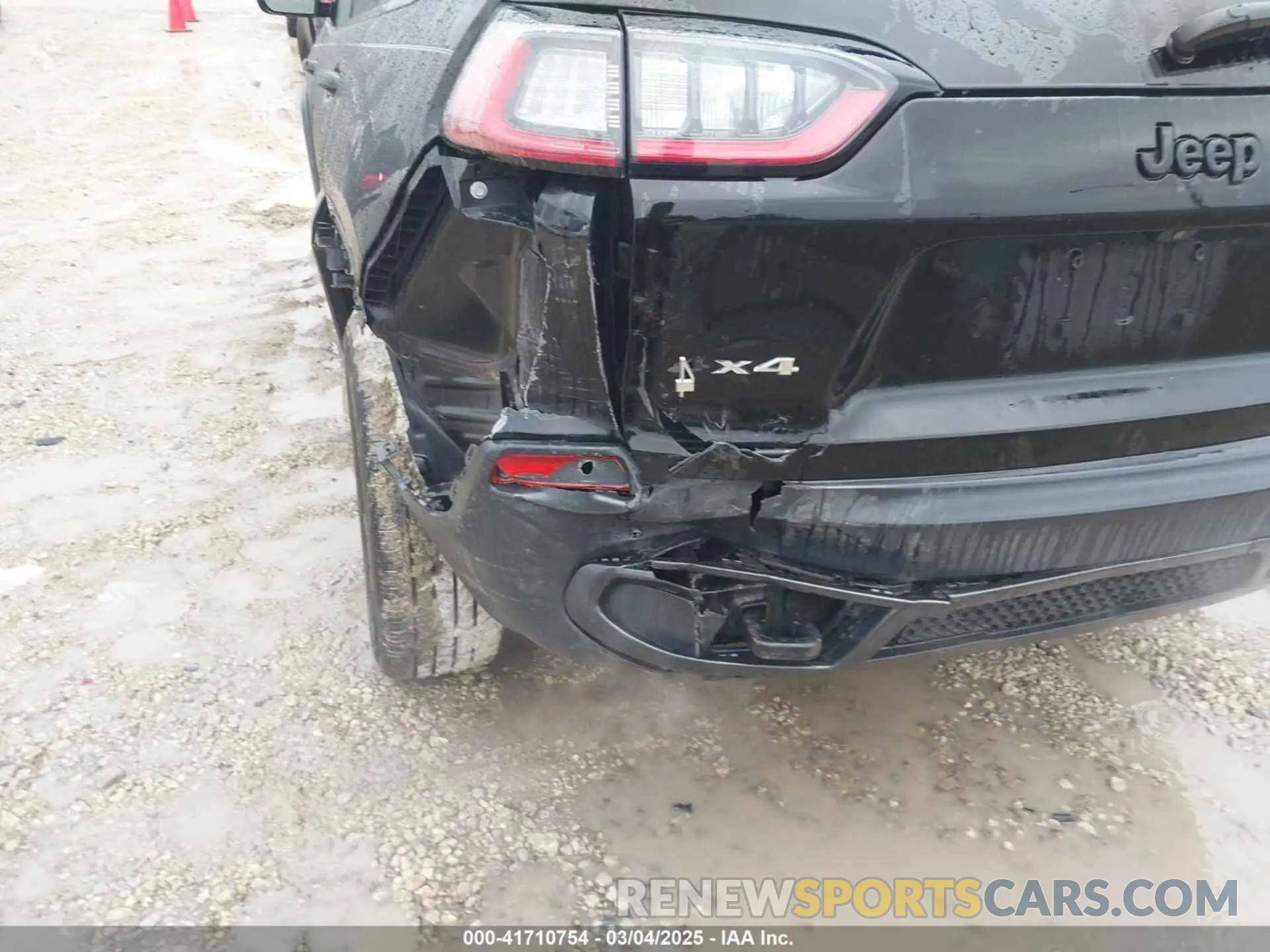 16 fotografías del automóvil dañado 1C4PJMCX9LD584410 JEEP CHEROKEE 2020