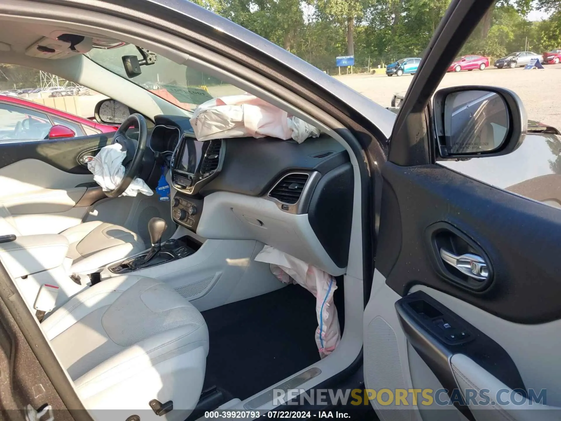 5 fotografías del automóvil dañado 1C4PJMDX8LD527369 JEEP CHEROKEE 2020