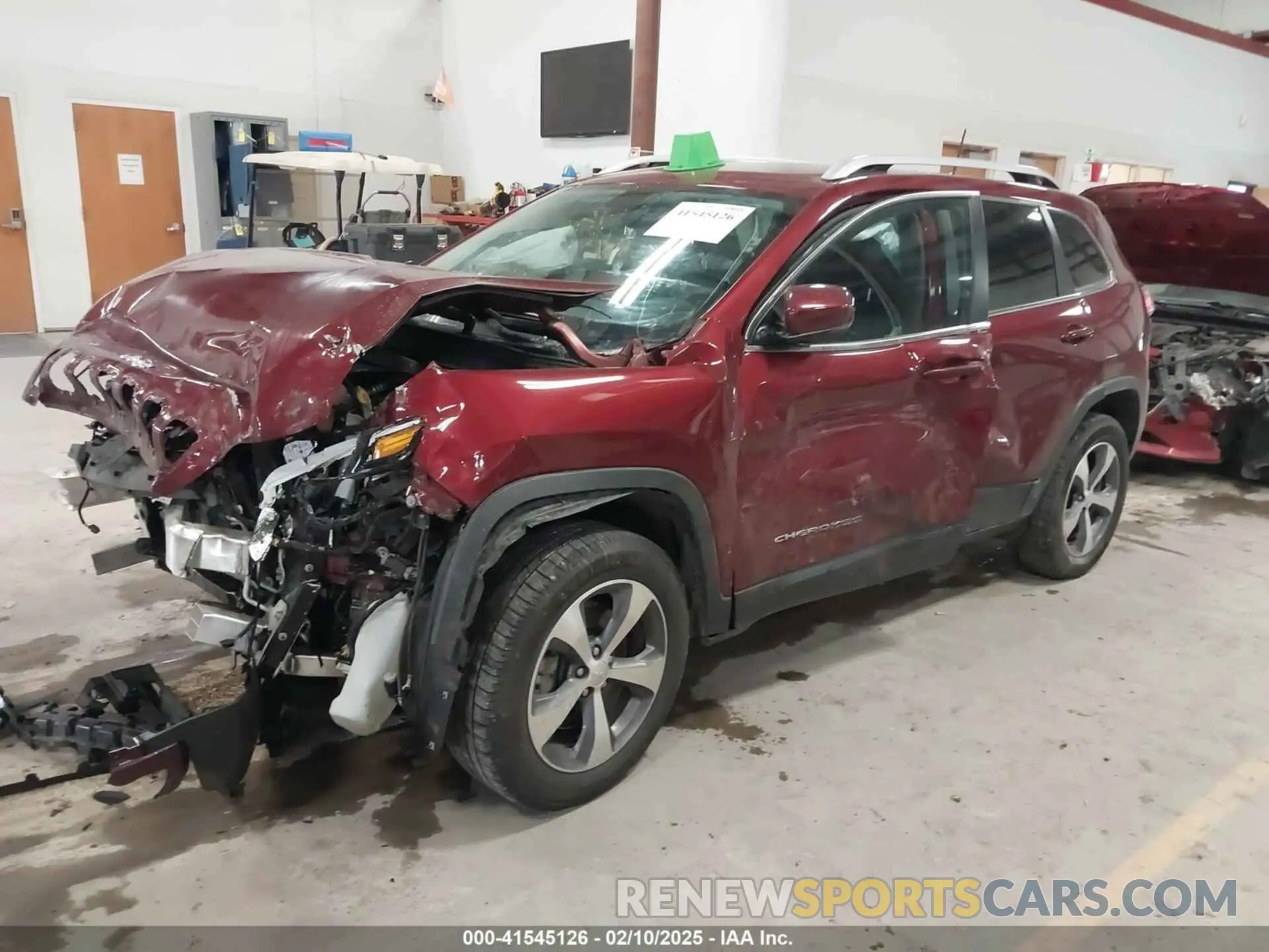 2 fotografías del automóvil dañado 1C4PJMDX9LD635659 JEEP CHEROKEE 2020