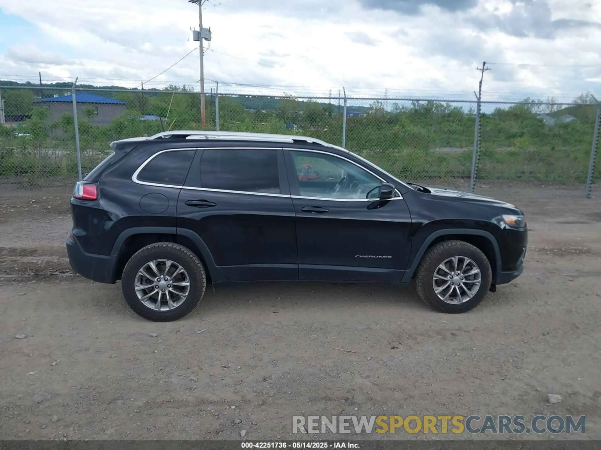 14 fotografías del automóvil dañado 1C4PJMLB5LD580441 JEEP CHEROKEE 2020