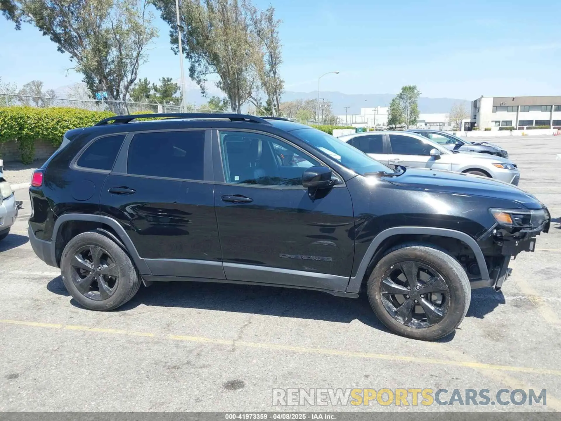 14 fotografías del automóvil dañado 1C4PJMLB8LD563861 JEEP CHEROKEE 2020