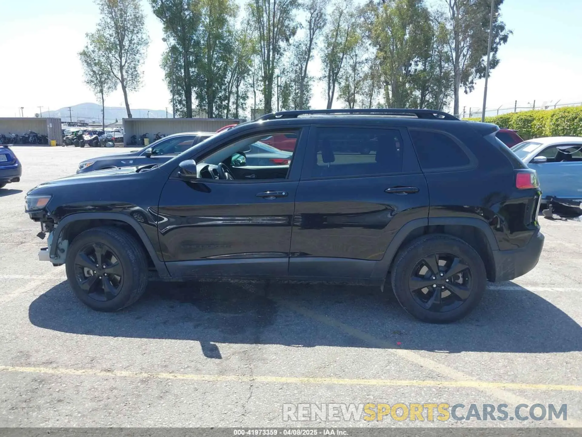 15 fotografías del automóvil dañado 1C4PJMLB8LD563861 JEEP CHEROKEE 2020