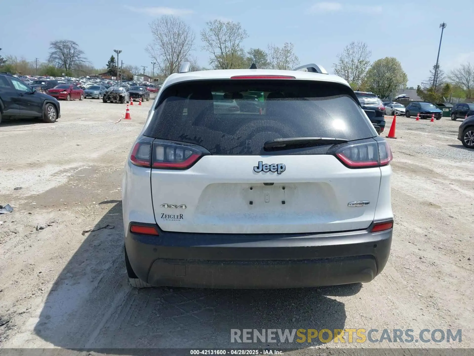 16 fotografías del automóvil dañado 1C4PJMLB9LD538306 JEEP CHEROKEE 2020
