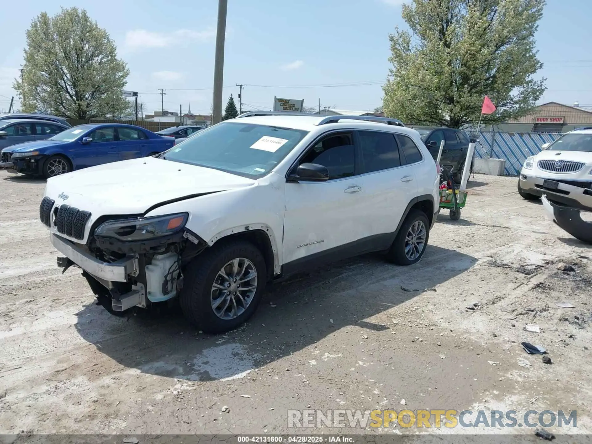 2 fotografías del automóvil dañado 1C4PJMLB9LD538306 JEEP CHEROKEE 2020