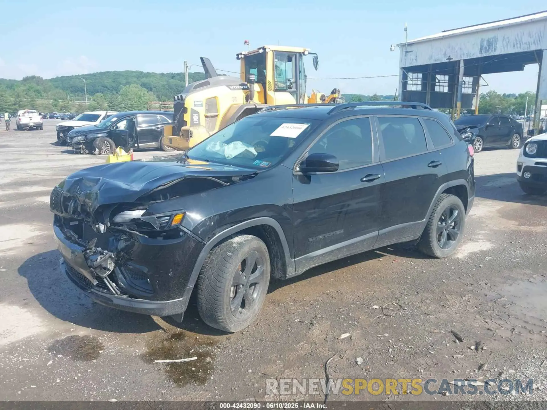 2 fotografías del automóvil dañado 1C4PJMLN5LD524381 JEEP CHEROKEE 2020
