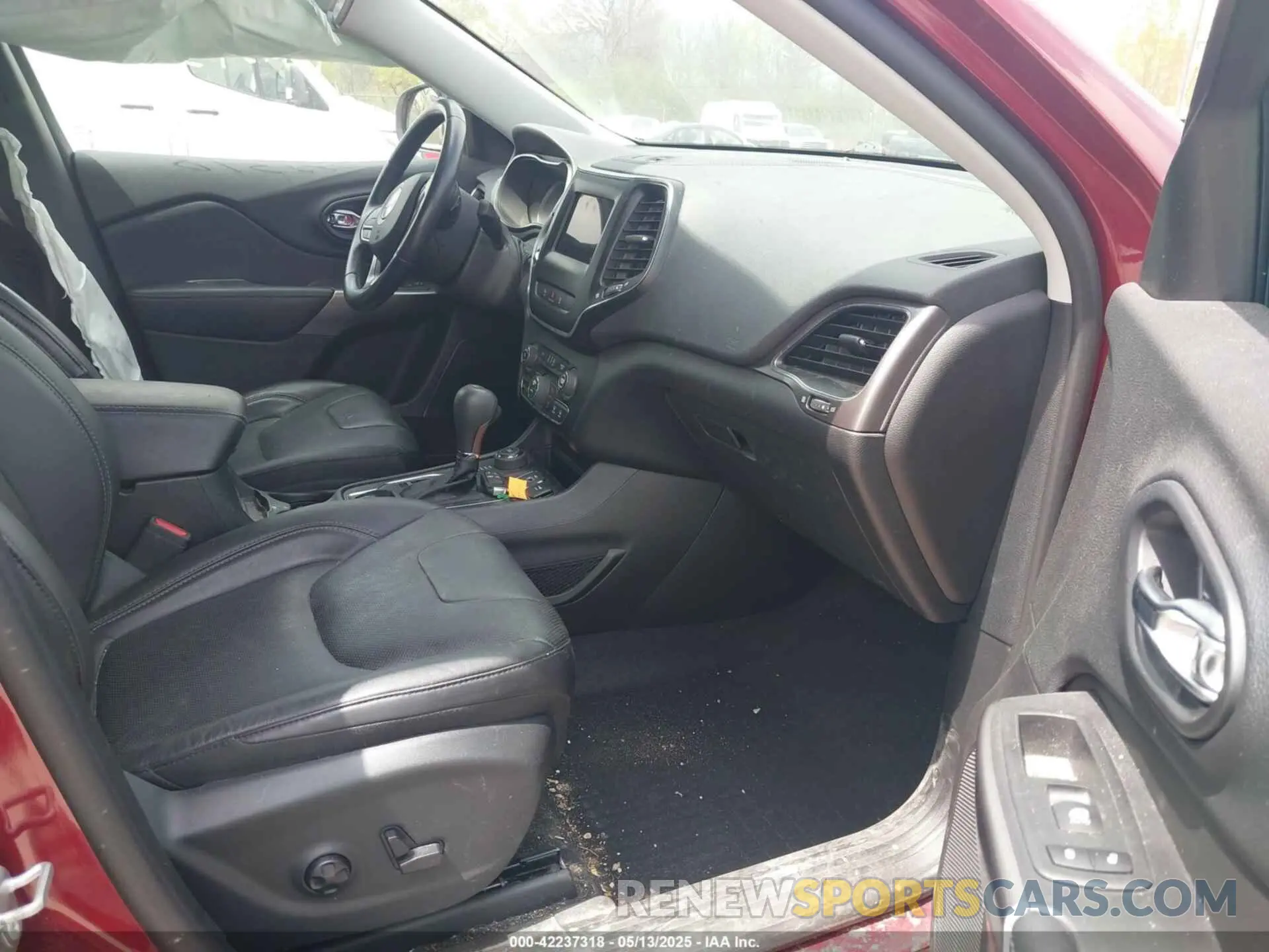 5 fotografías del automóvil dañado 1C4PJMLX0LD630948 JEEP CHEROKEE 2020