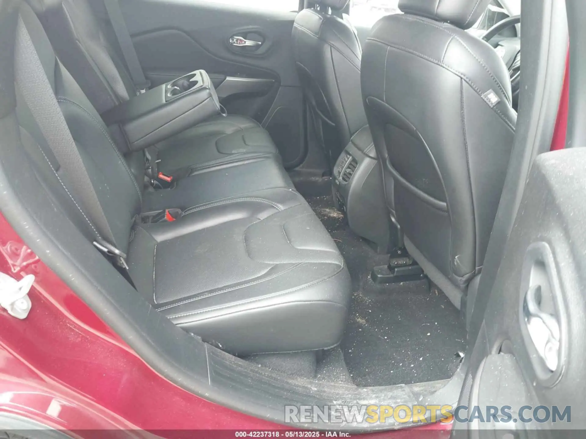 8 fotografías del automóvil dañado 1C4PJMLX0LD630948 JEEP CHEROKEE 2020
