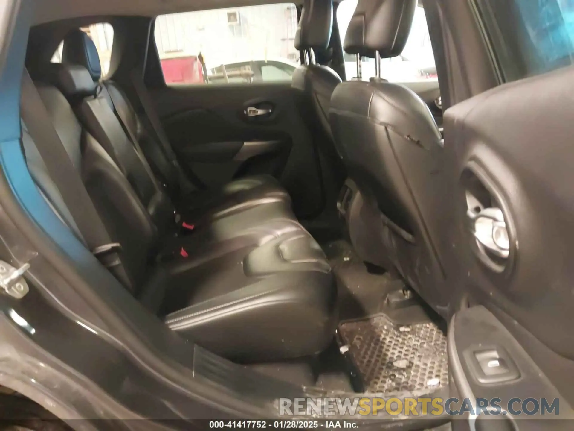 8 fotografías del automóvil dañado 1C4PJMLX9LD527561 JEEP CHEROKEE 2020