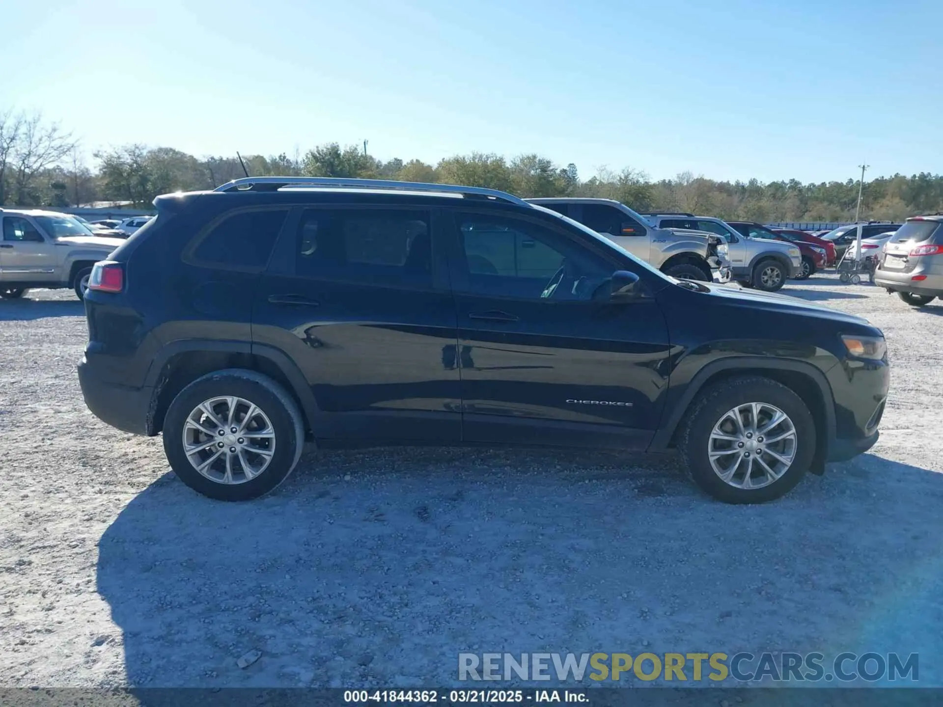 14 fotografías del automóvil dañado 1C4PJLCB4MD227099 JEEP CHEROKEE 2021