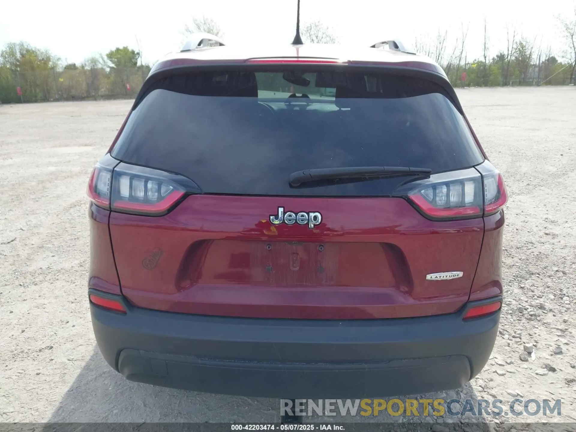 16 fotografías del automóvil dañado 1C4PJLCB7MD150373 JEEP CHEROKEE 2021