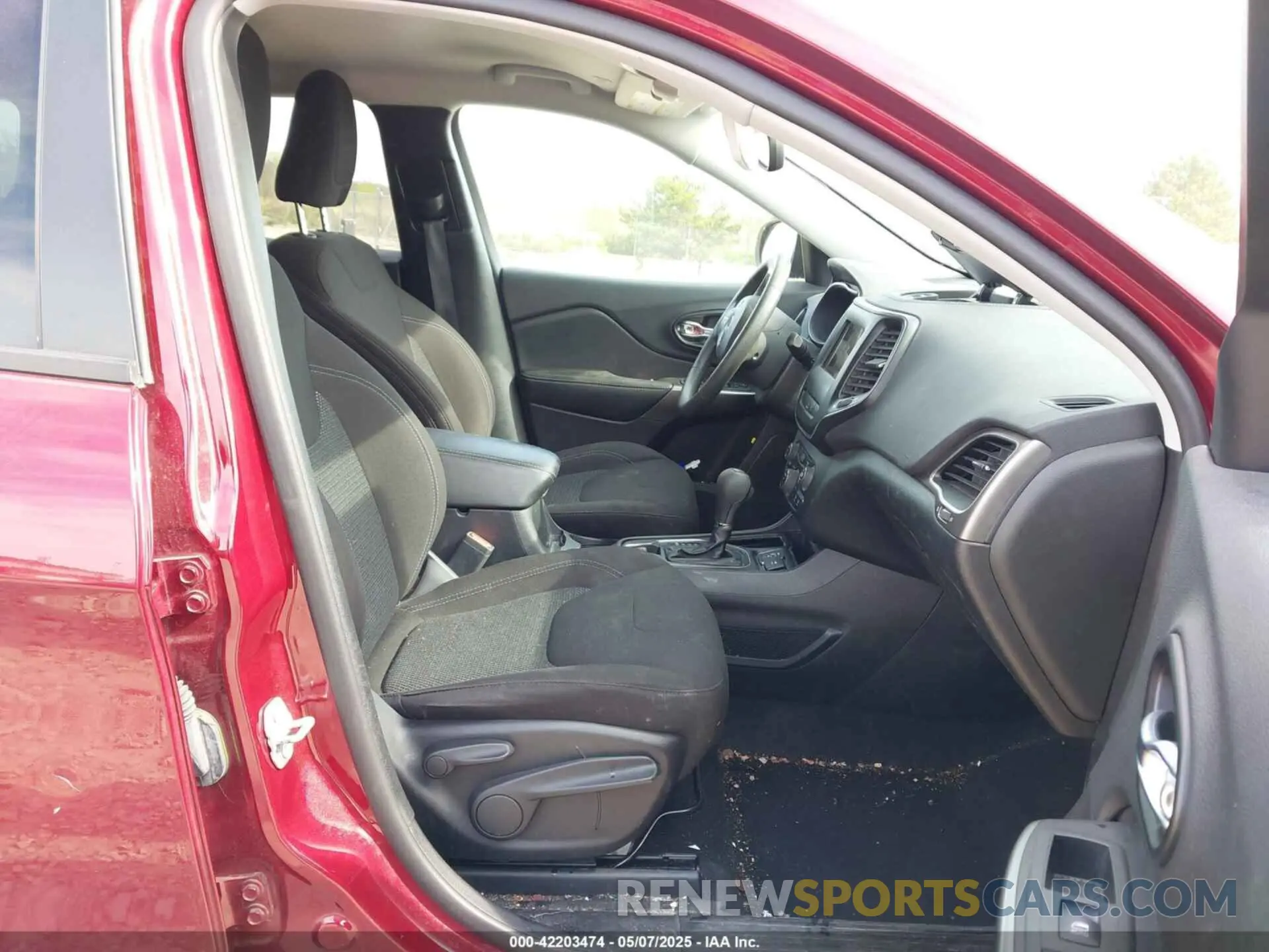 5 fotografías del automóvil dañado 1C4PJLCB7MD150373 JEEP CHEROKEE 2021