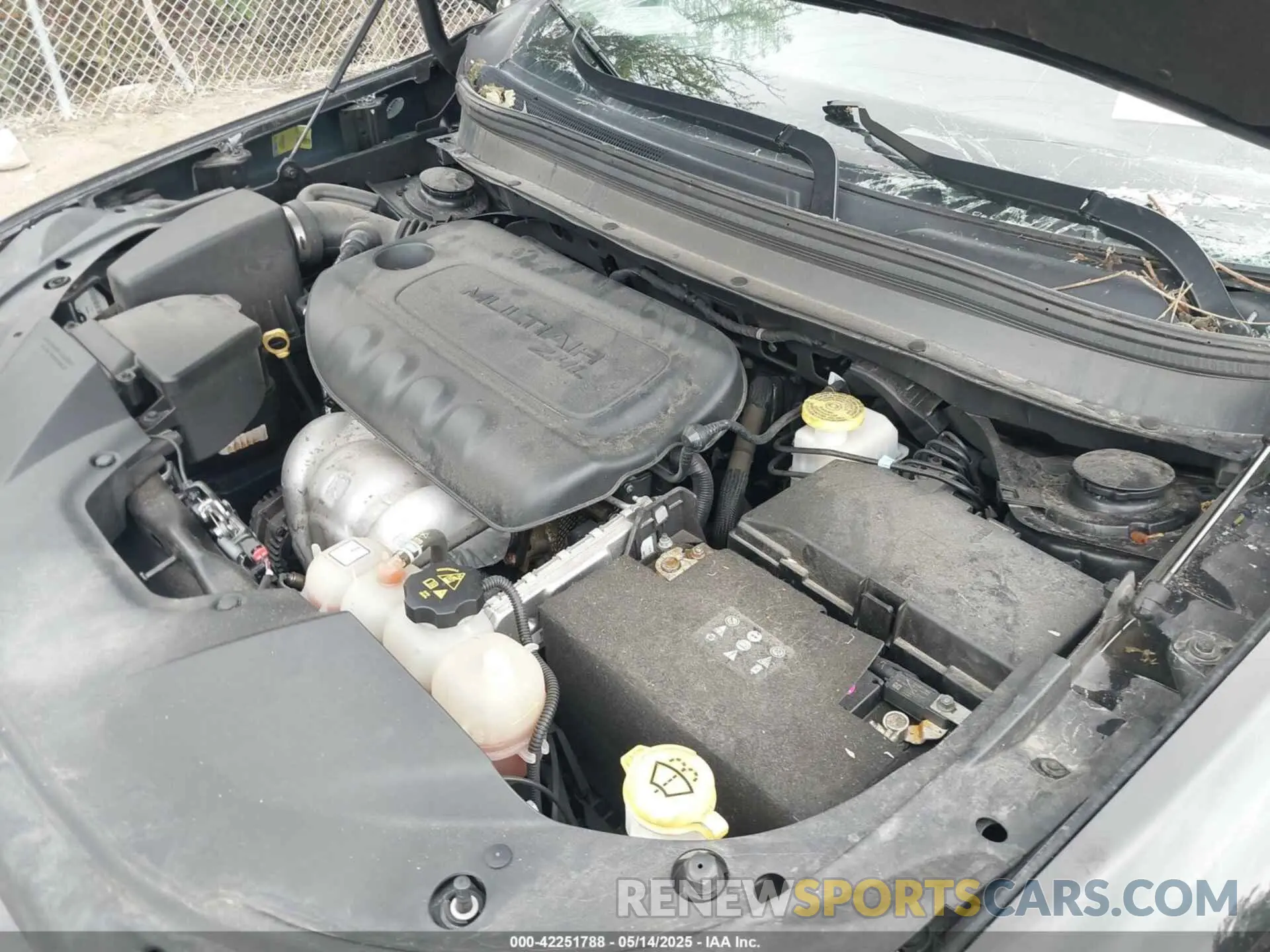 10 fotografías del automóvil dañado 1C4PJLCB9MD125782 JEEP CHEROKEE 2021